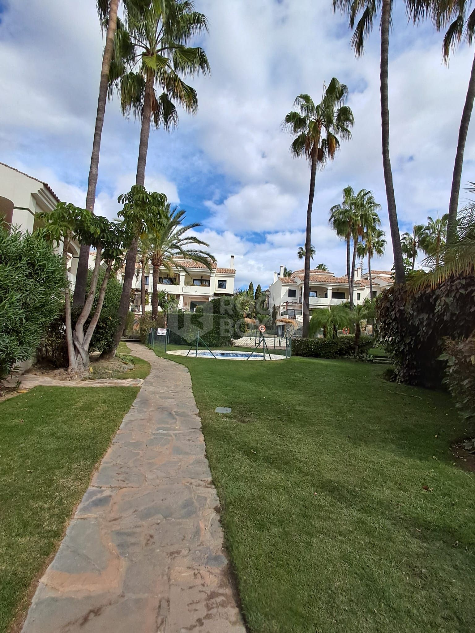 Town House for sale in Atalaya, Estepona East