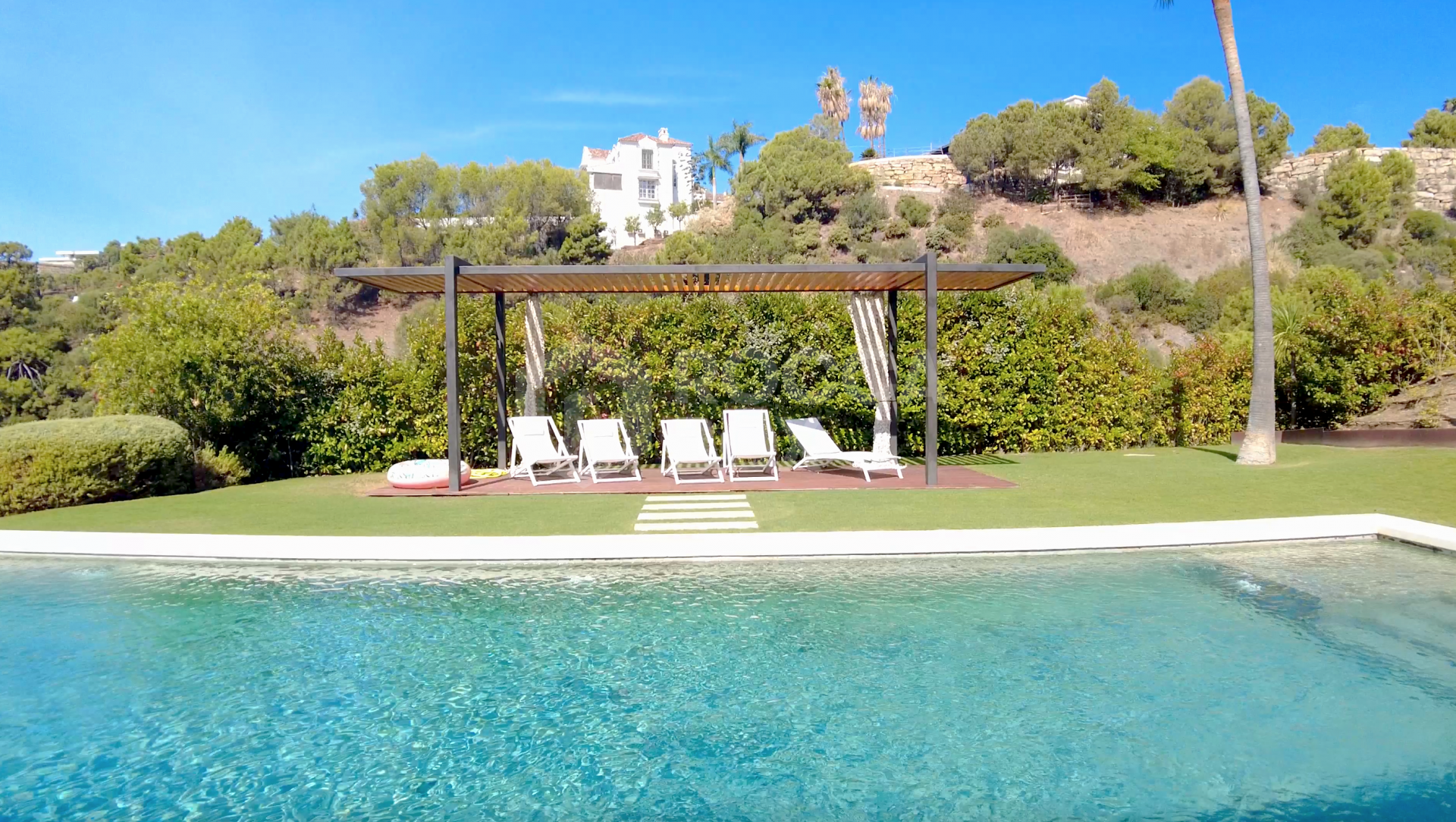 Magnificent villa at El Madroñal