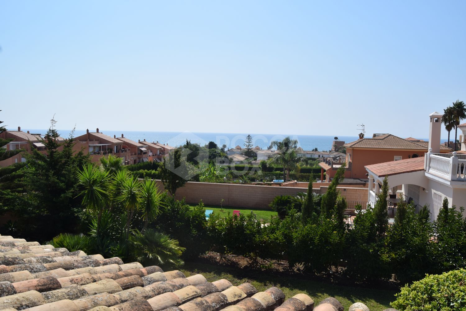 Villa for sale in Guadalobon, Estepona West