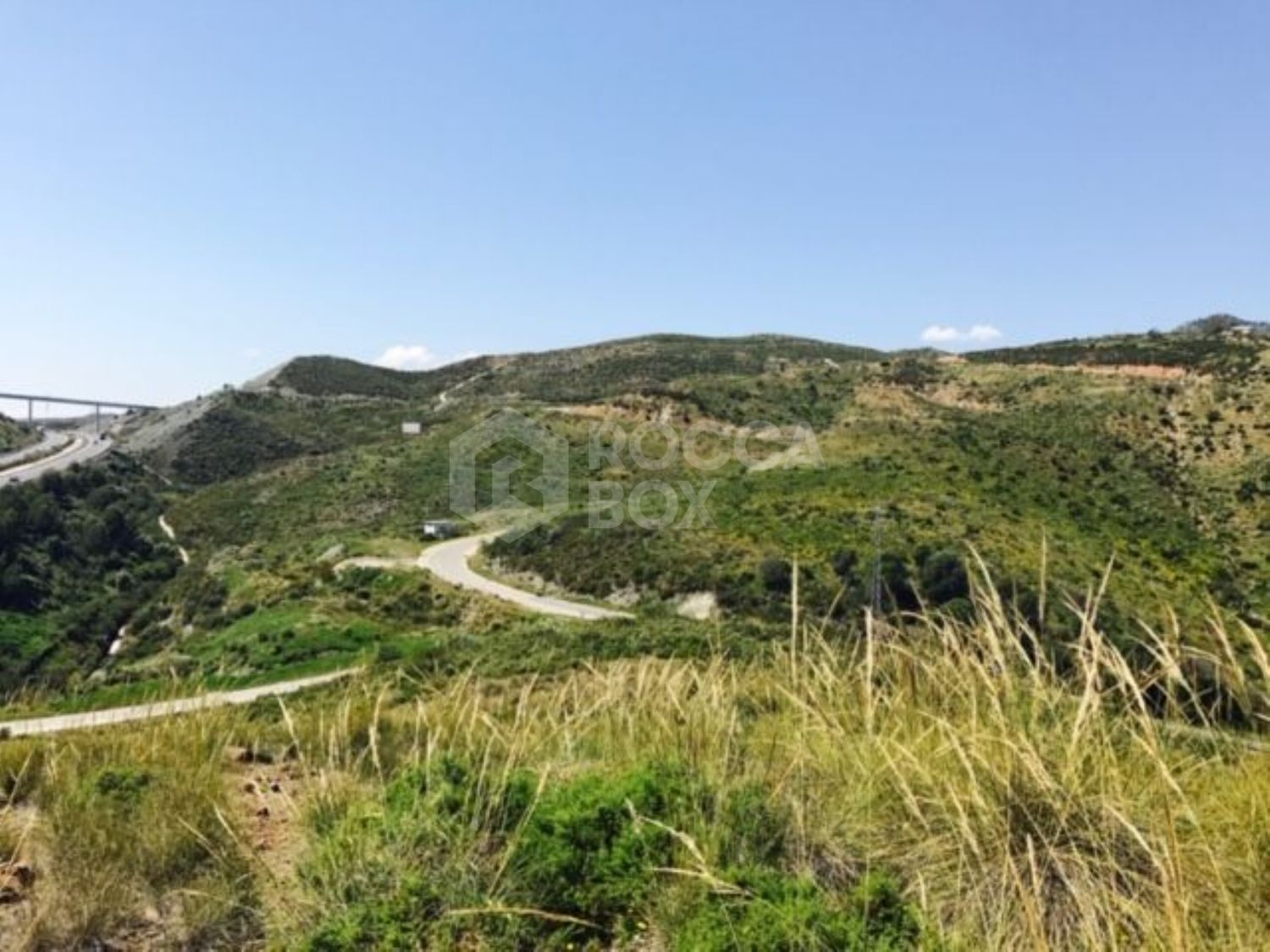 Plot for sale in La Alqueria, Benahavis