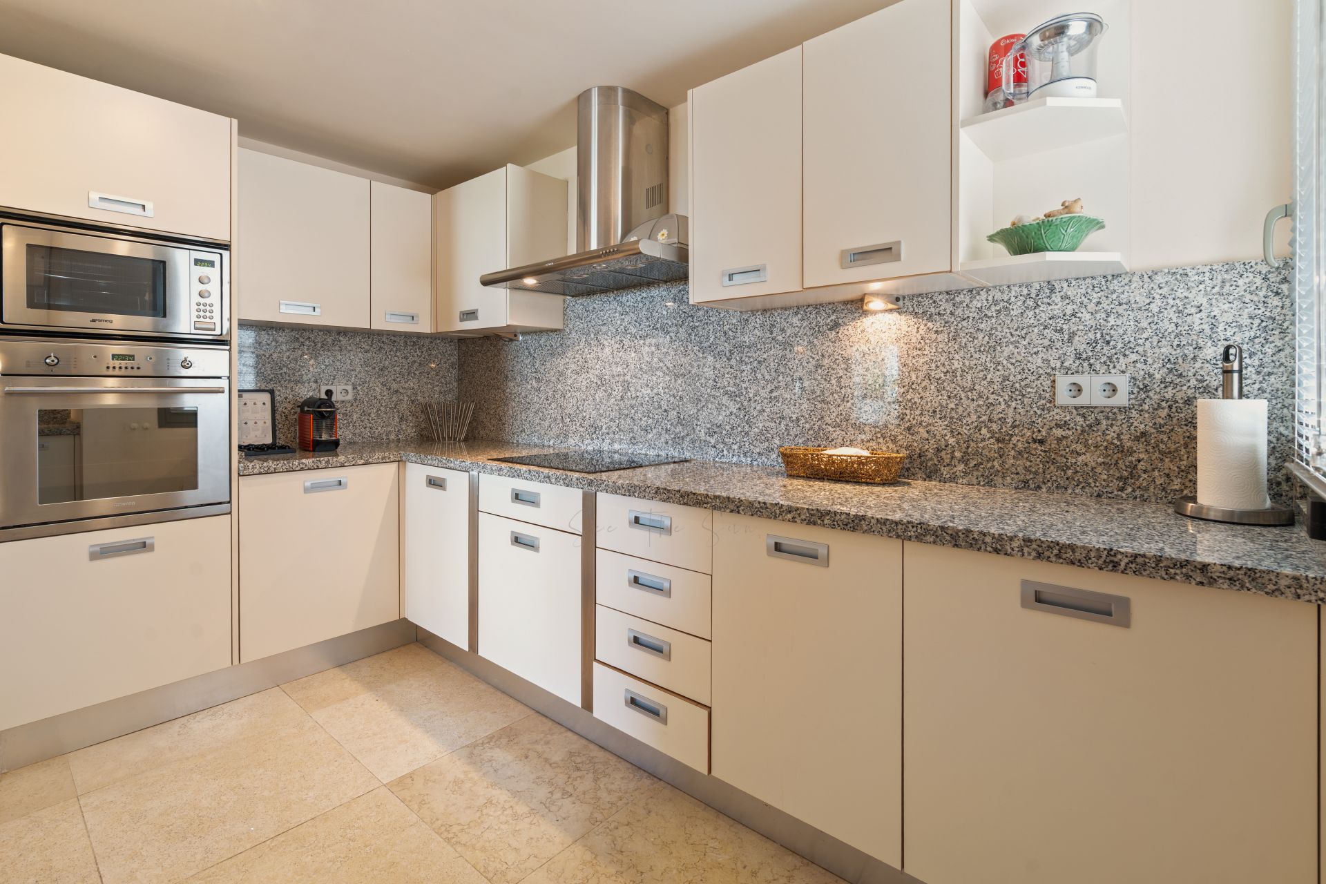 Apartment in Los Flamingos, Benahavis