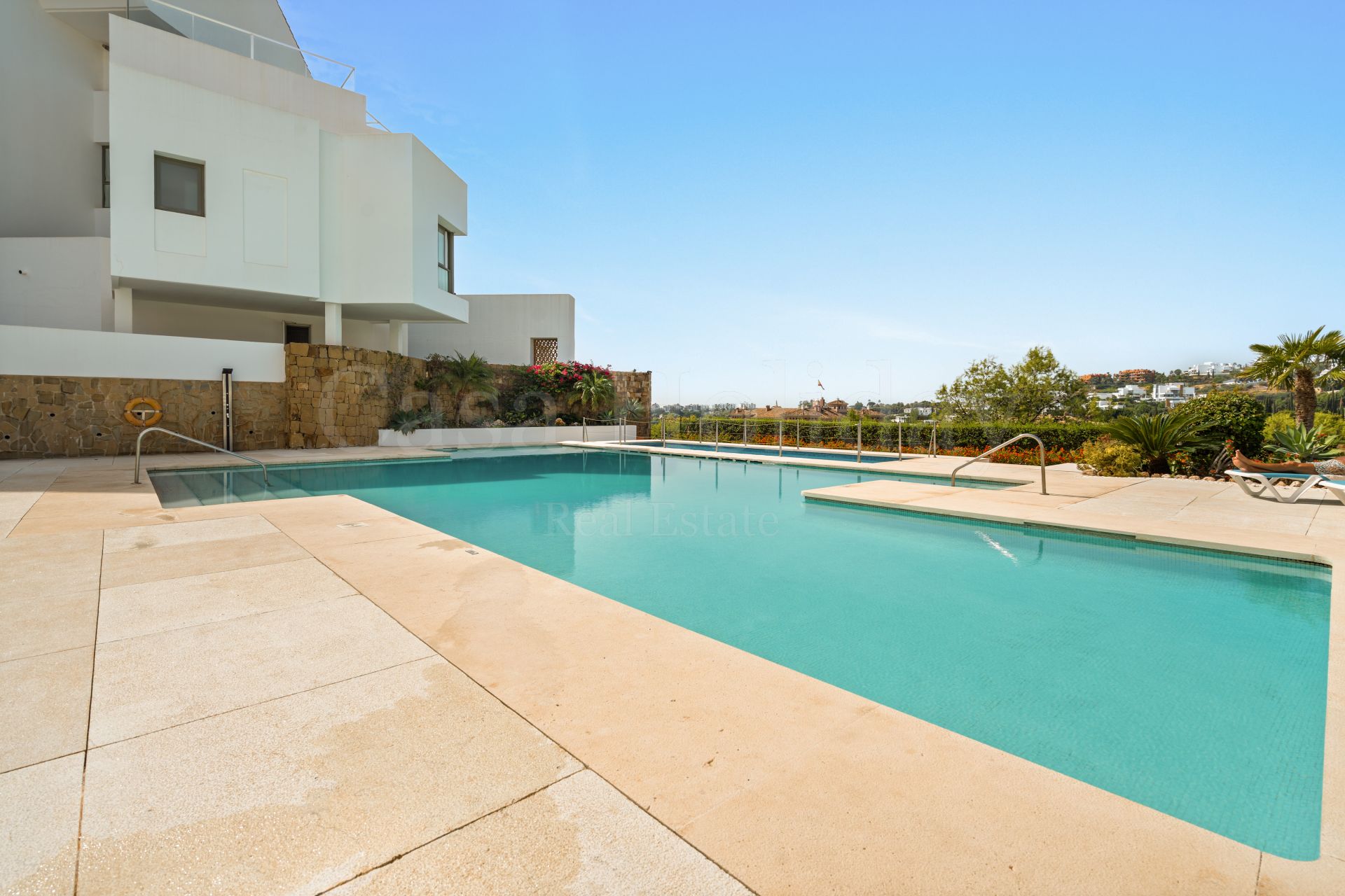 Apartment in Los Flamingos, Benahavis