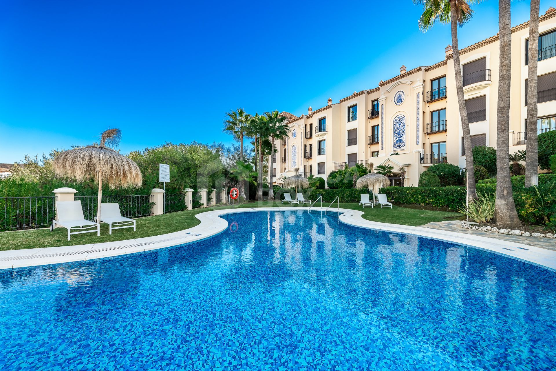 Apartment for sale in La Quinta, Benahavis