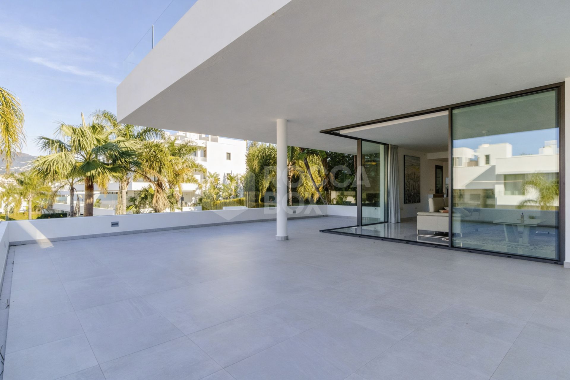 Apartment for sale in New Golden Mile, Estepona East