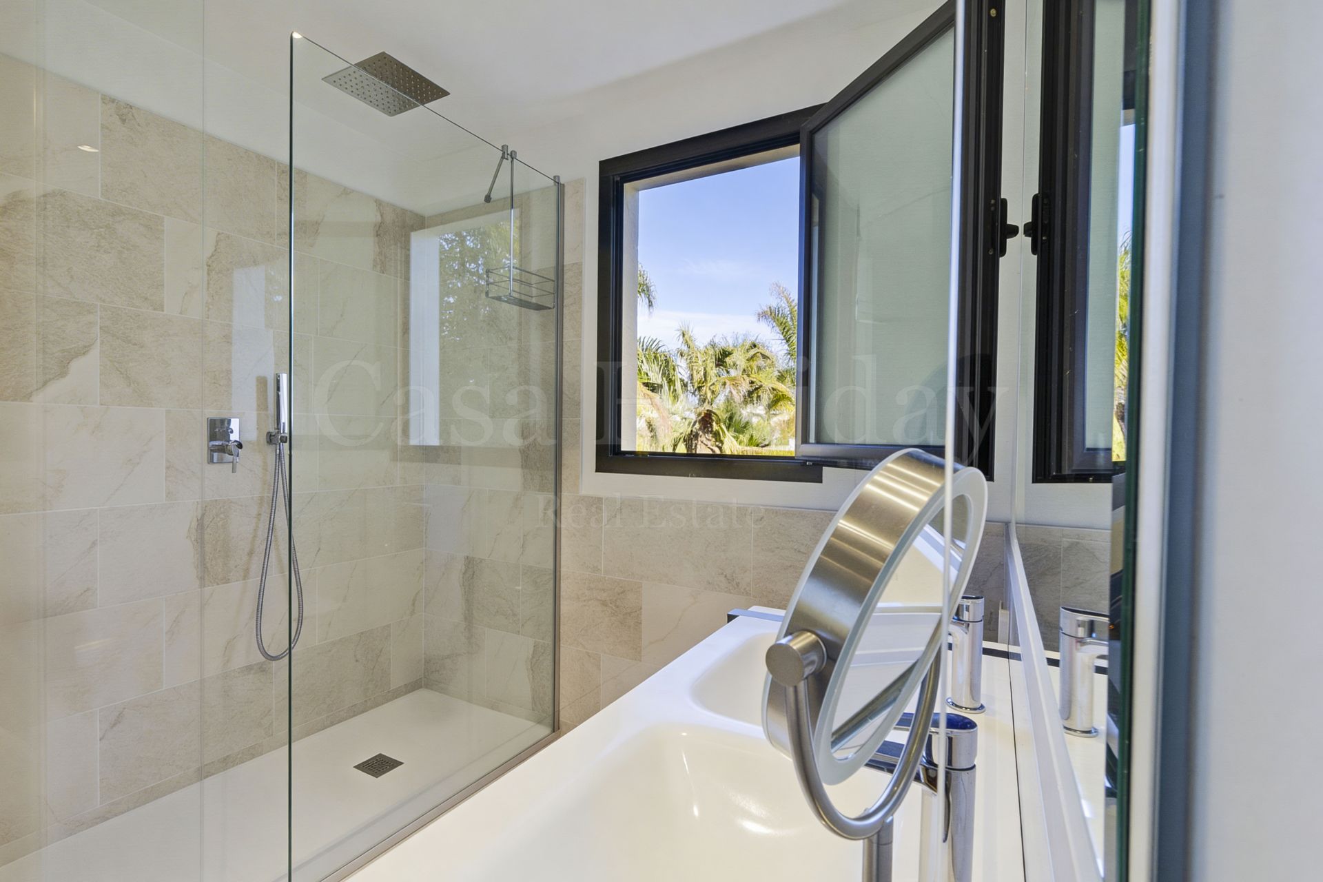 Apartamento en New Golden Mile, Estepona