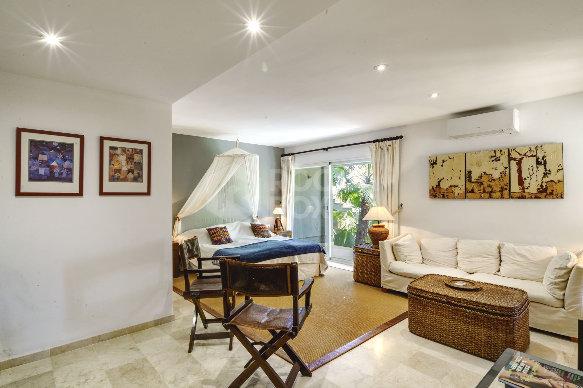 Exceptional Luxury Villa With Stunning Panoramic Views