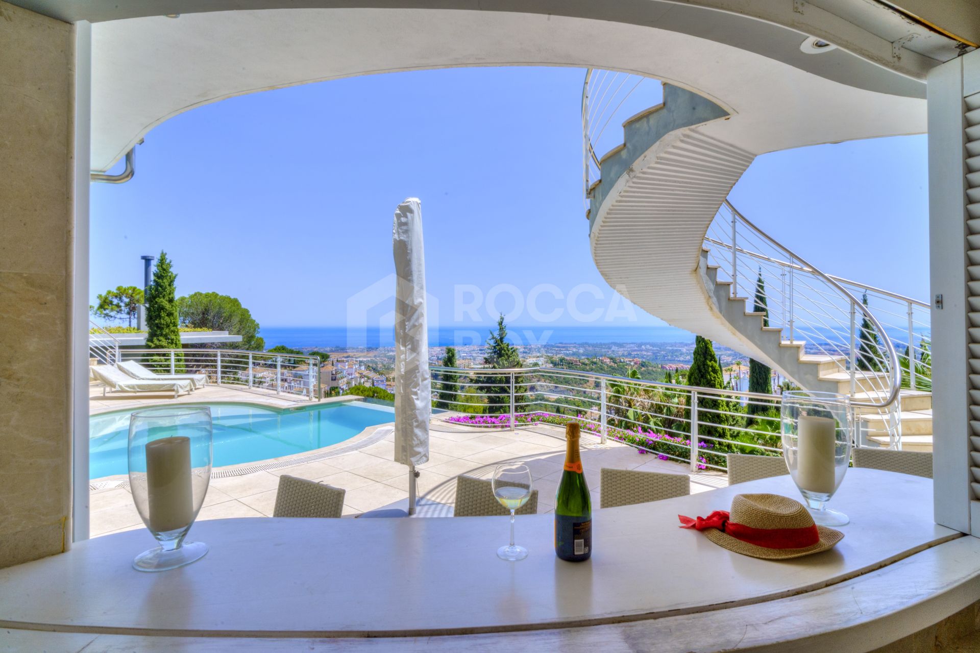 Exceptional Luxury Villa With Stunning Panoramic Views