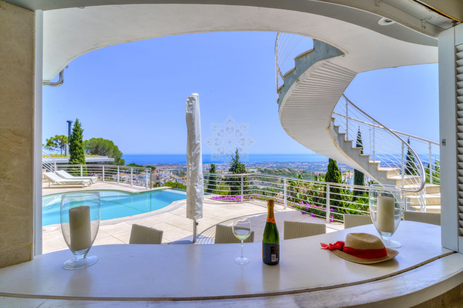 Villa in El Madroñal, Benahavis