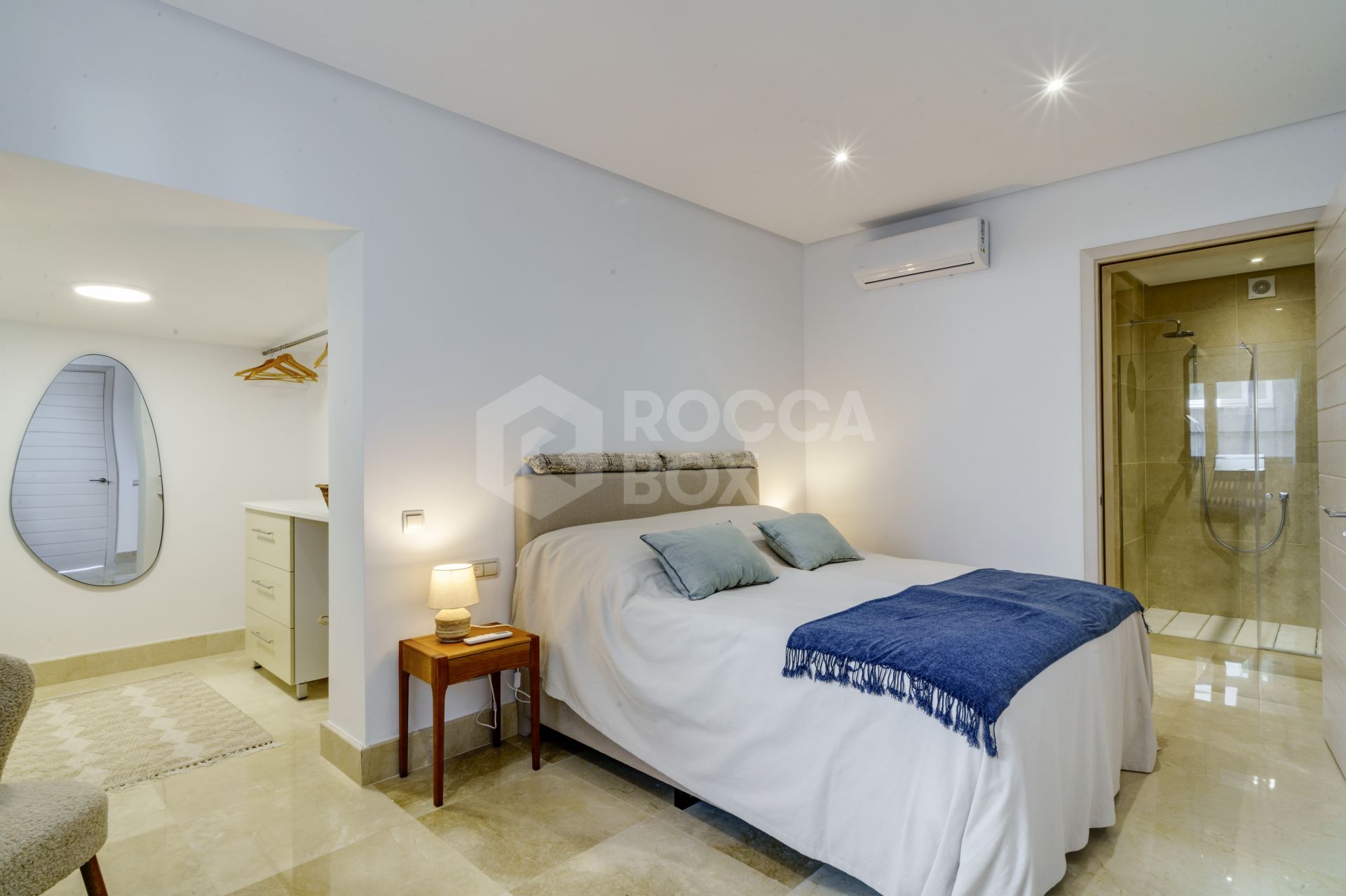 Exceptional Luxury Villa With Stunning Panoramic Views