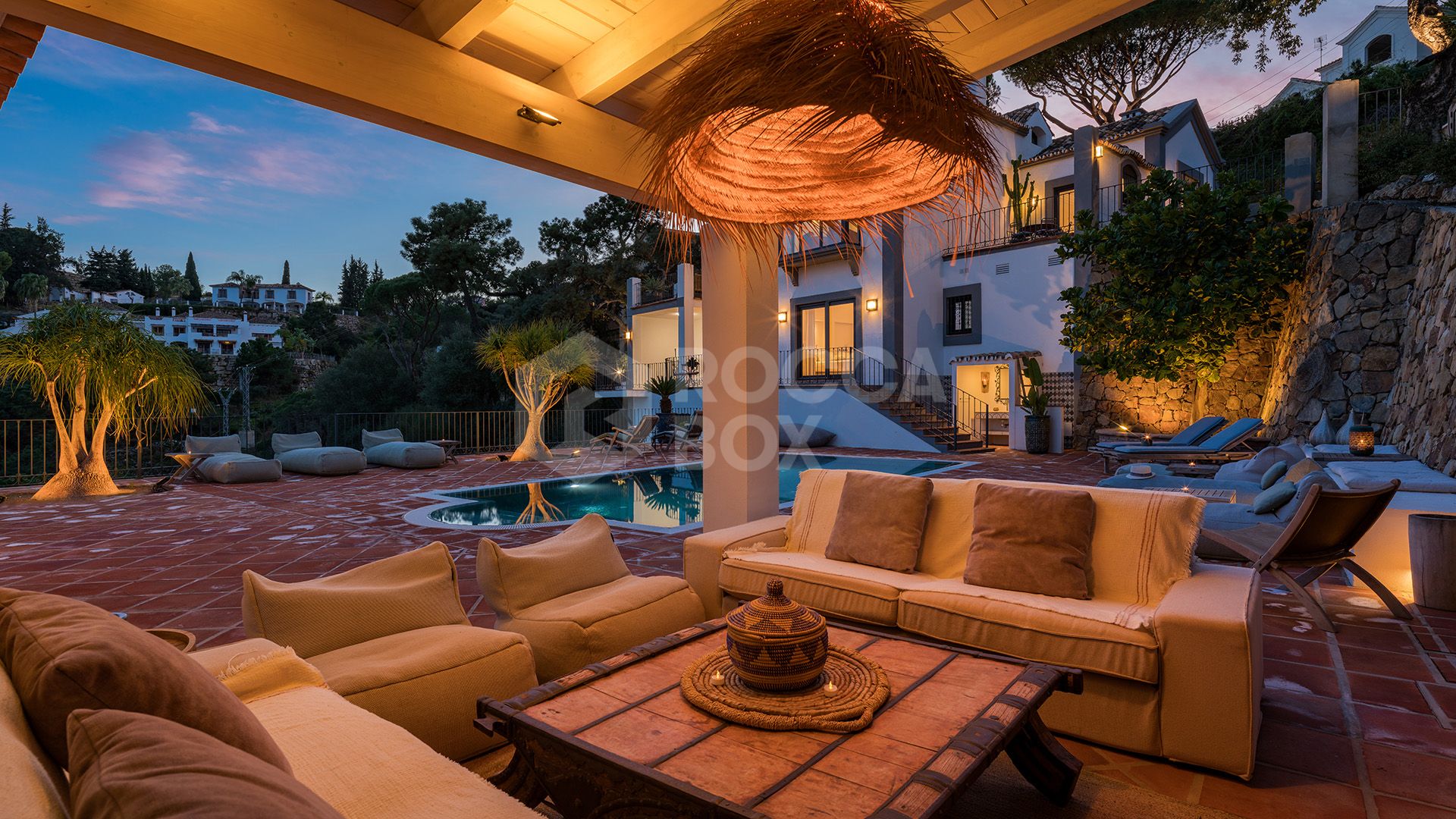Exquisite Andalusian 4 bed luxury villa with lots of personality for sale in El Madroñal, Benahavis