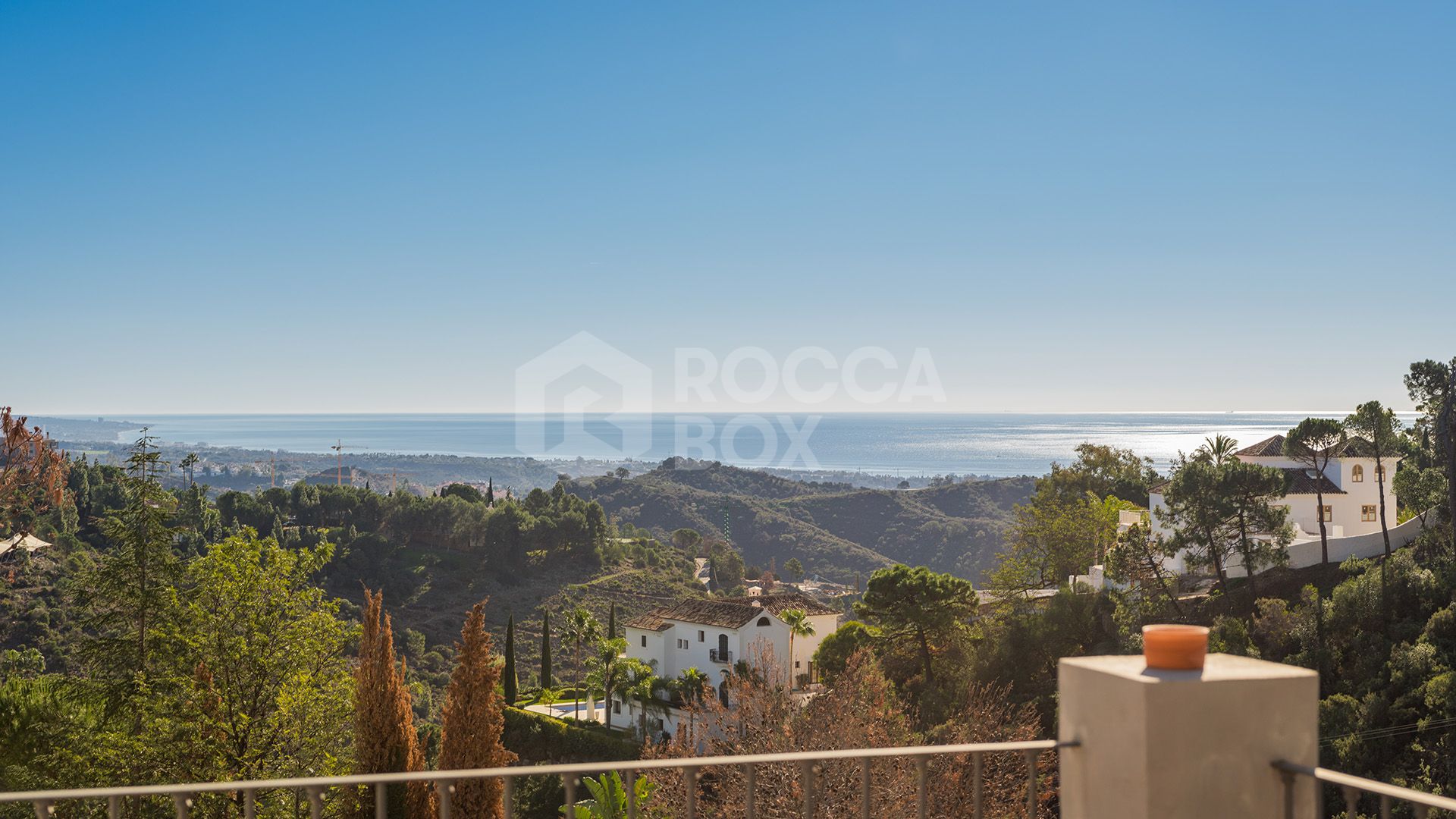 Exquisite Andalusian 4 bed luxury villa with lots of personality for sale in El Madroñal, Benahavis