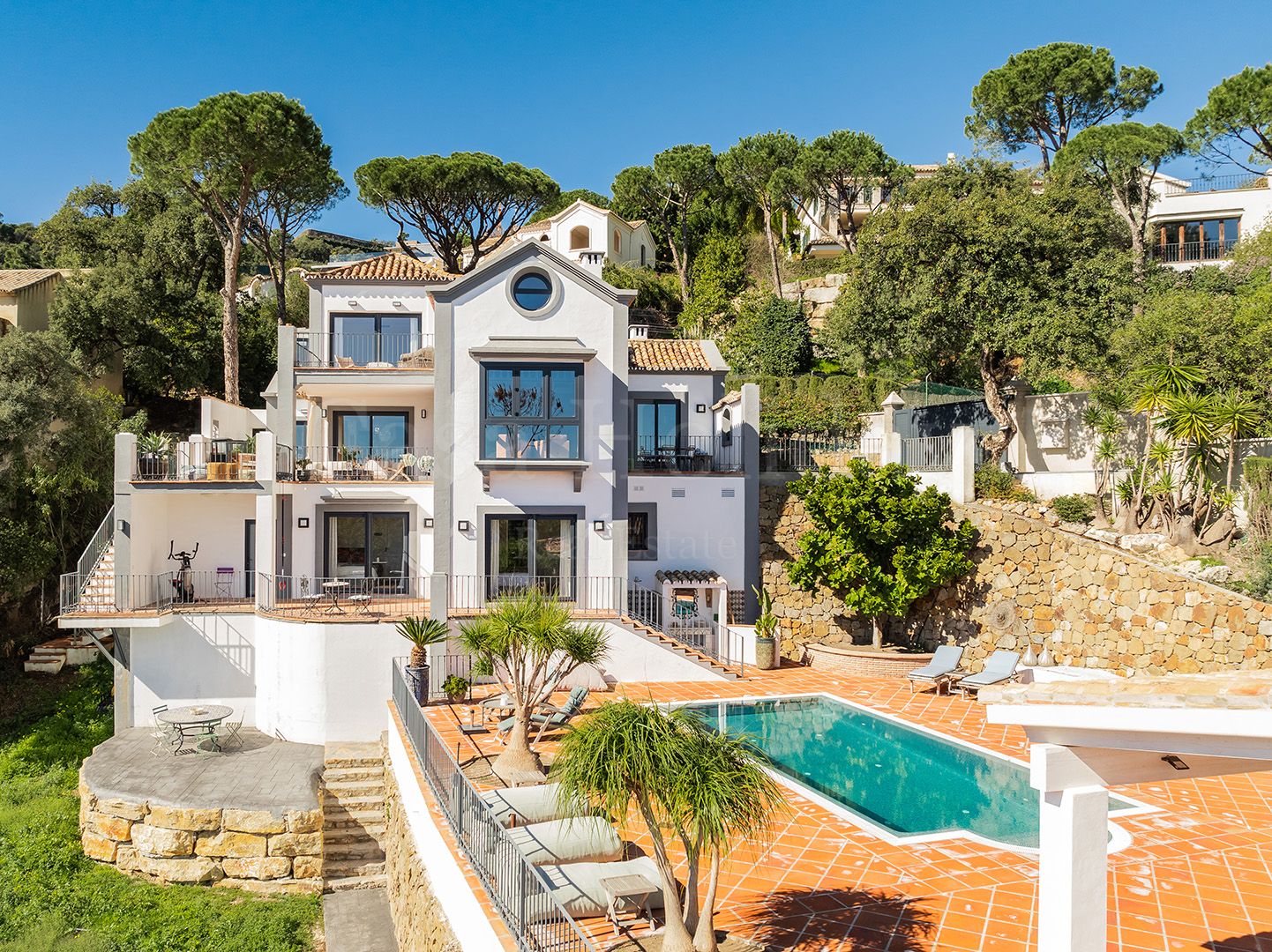 Villa in El Madroñal, Benahavis