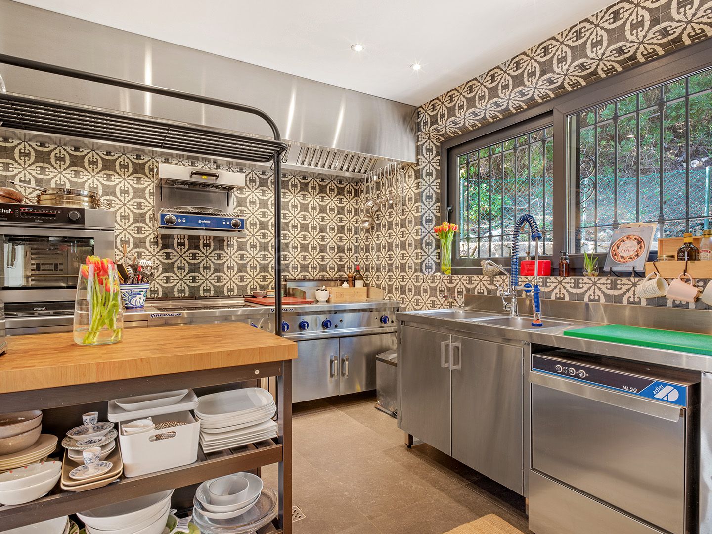 Villa in El Madroñal, Benahavis