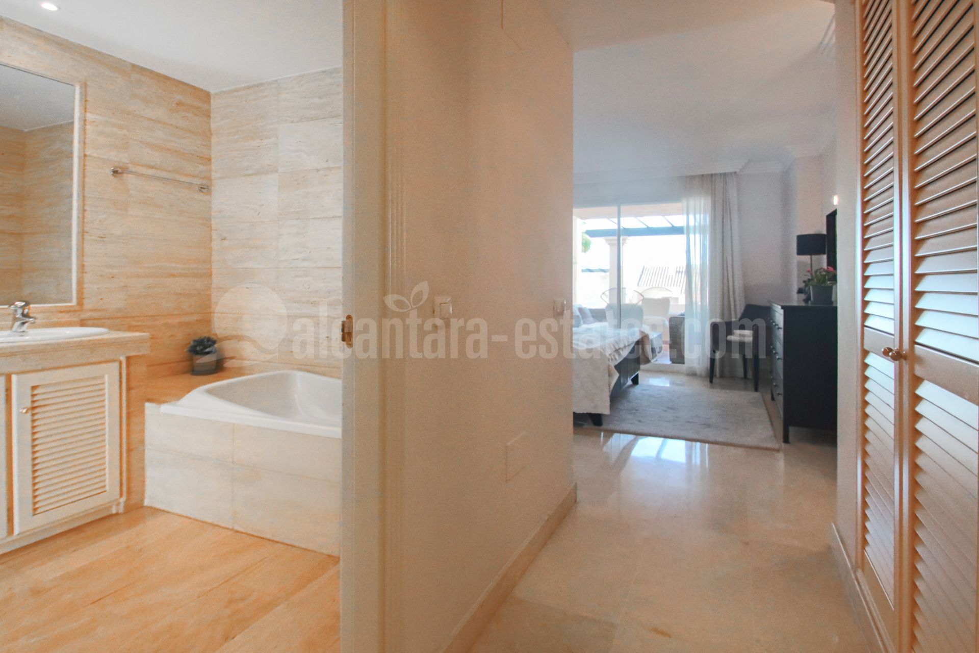 Apartment in Nueva Andalucia, Marbella