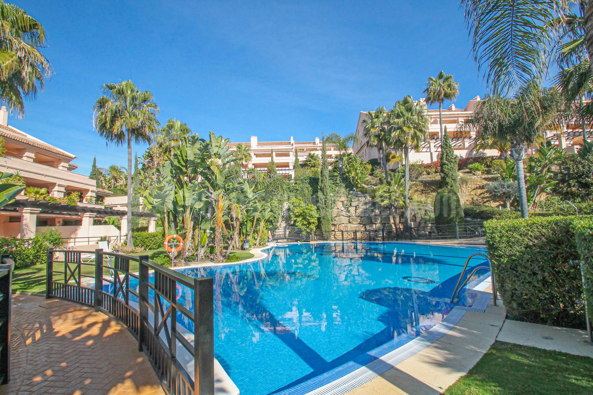Apartamento en Nueva Andalucia, Marbella