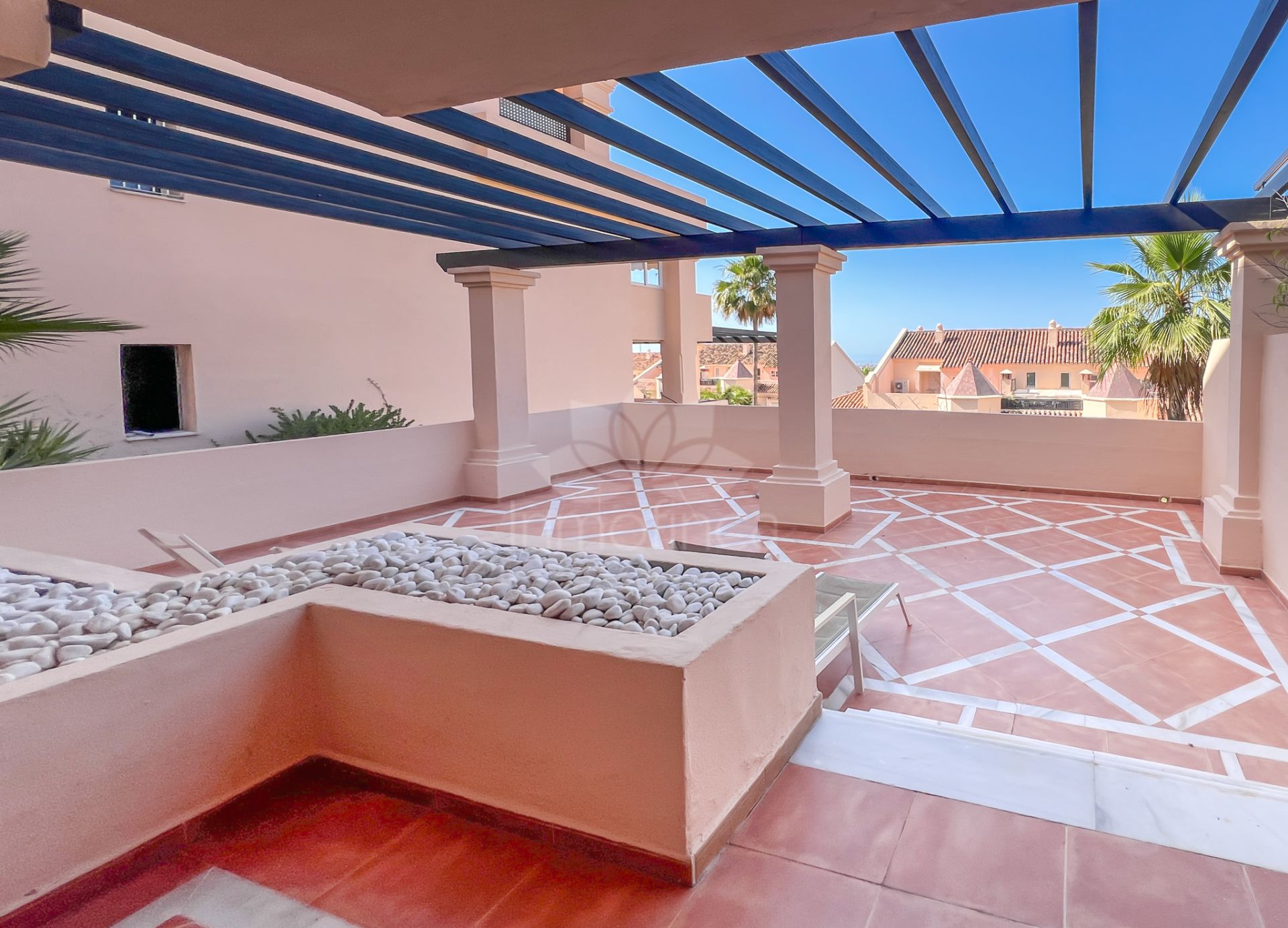 Apartamento en Nueva Andalucia, Marbella
