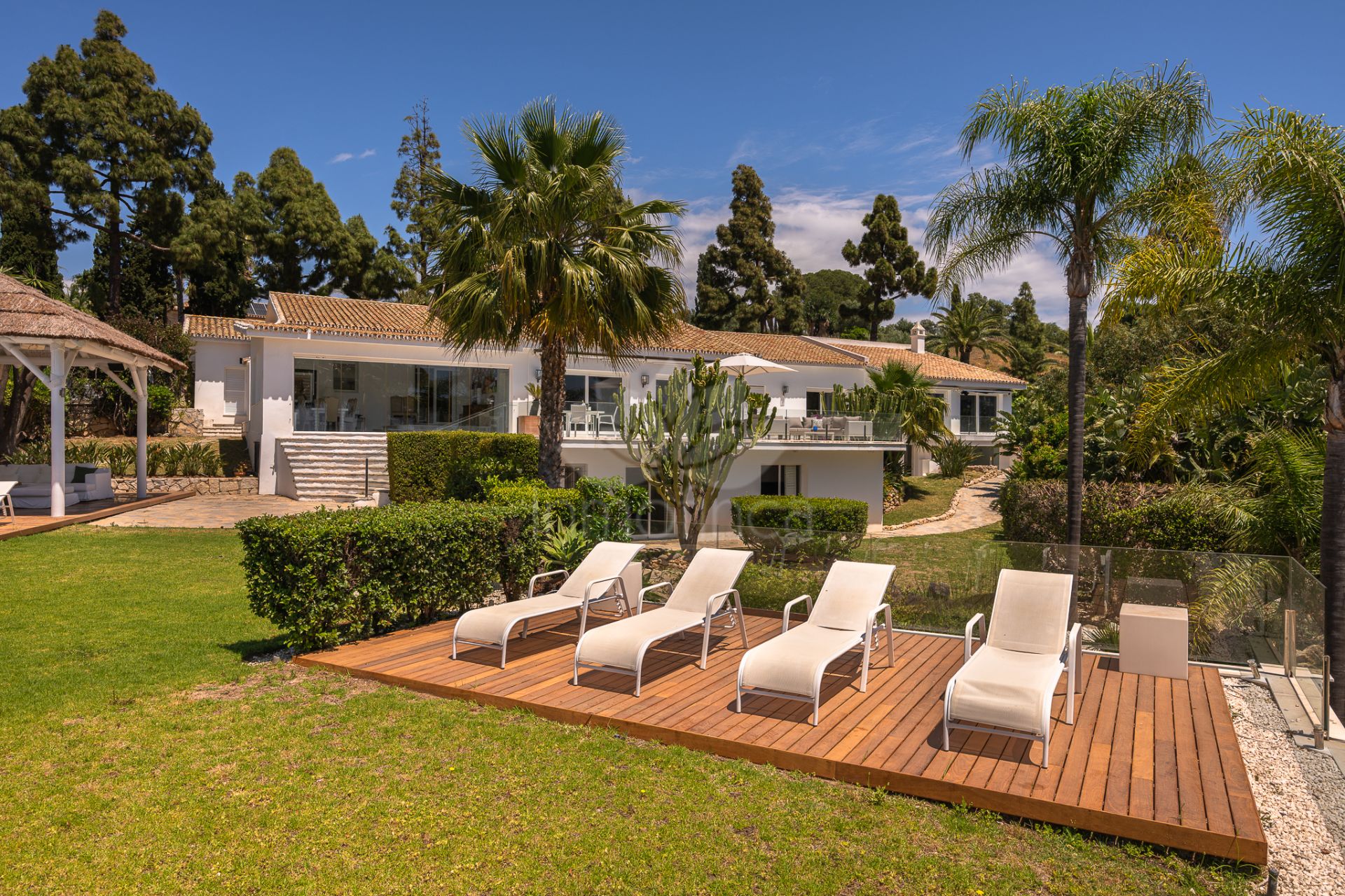 Villa en Hacienda las Chapas, Marbella
