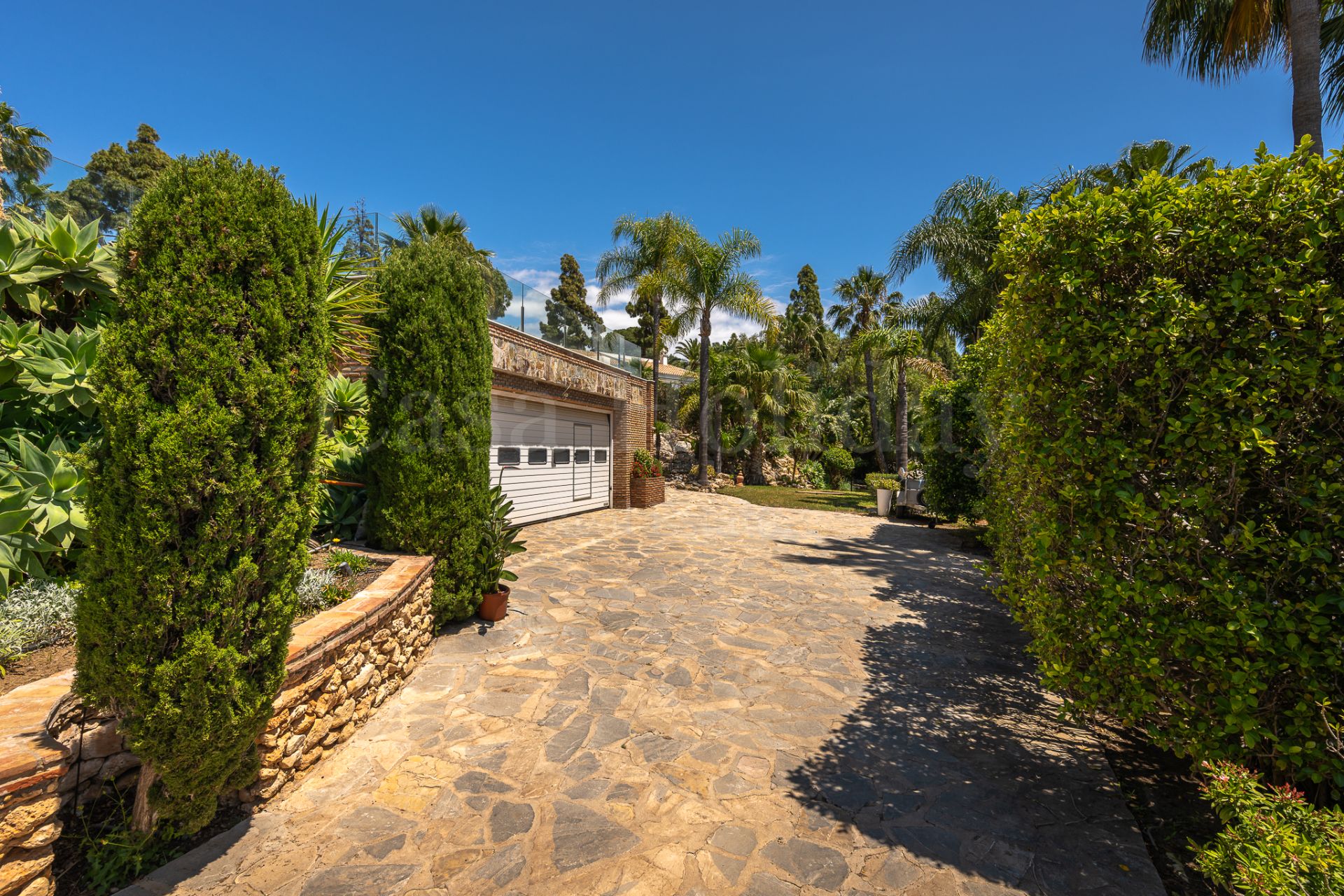 Villa in Hacienda las Chapas, Marbella