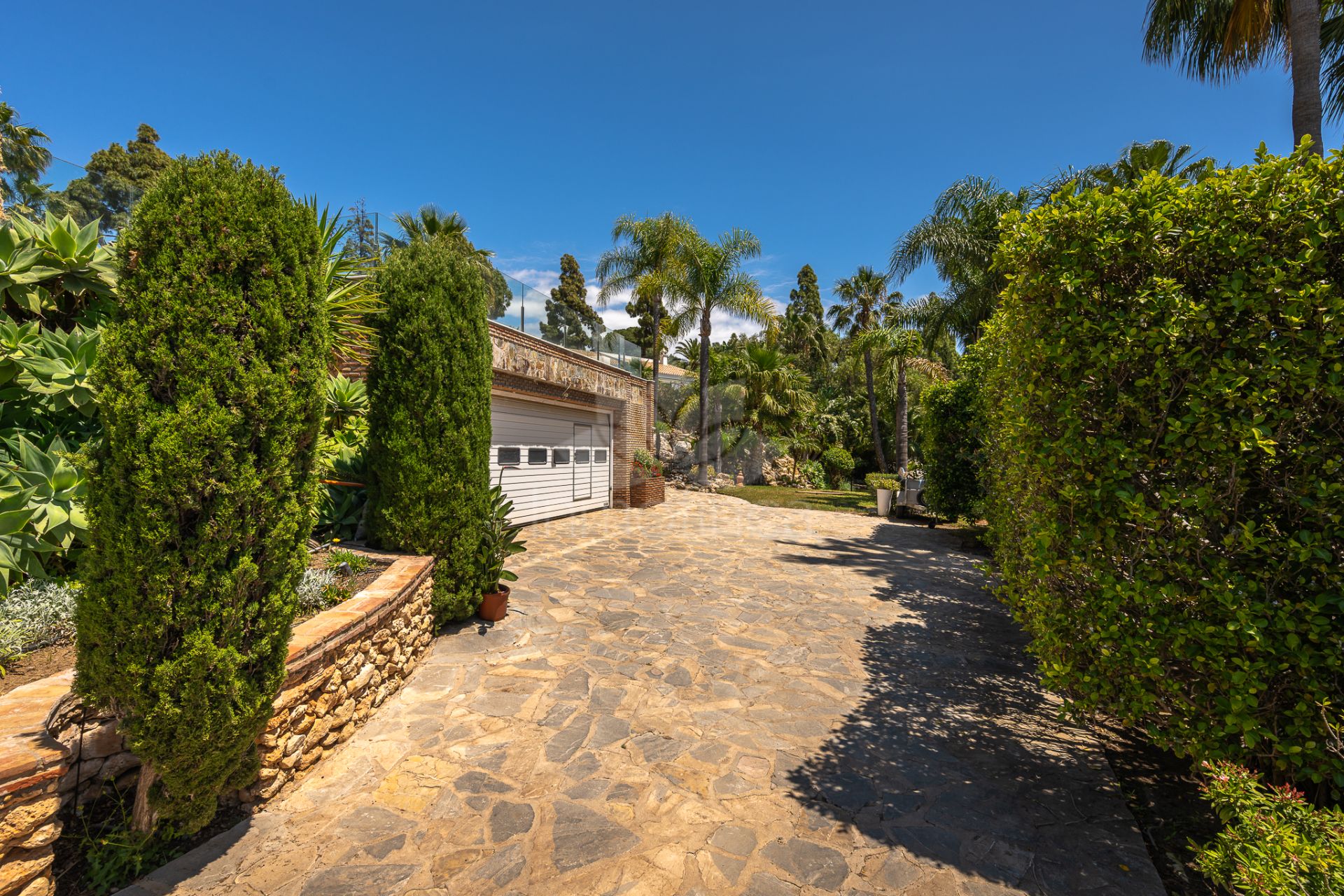 Villa en Hacienda las Chapas, Marbella