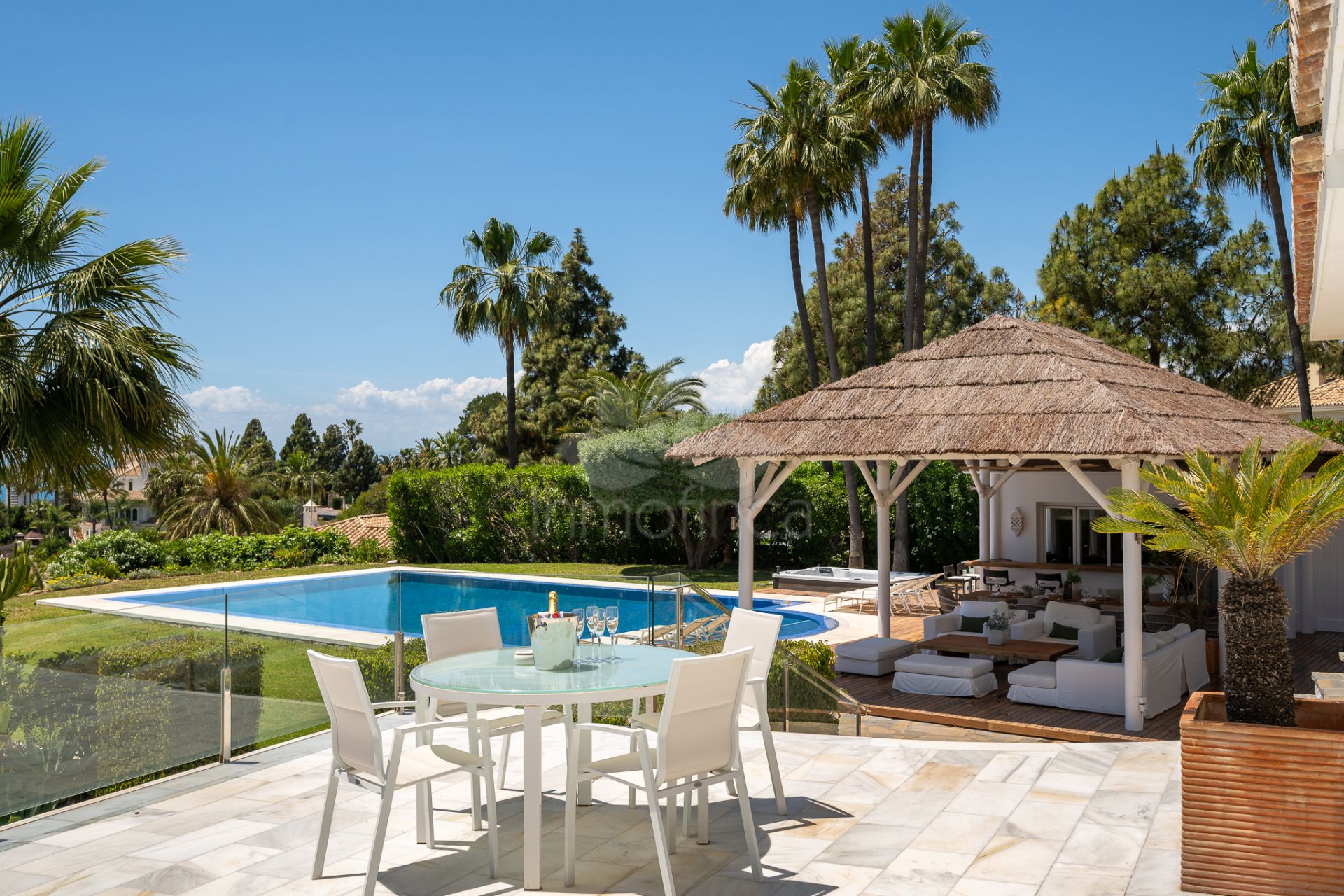 Villa en Hacienda las Chapas, Marbella