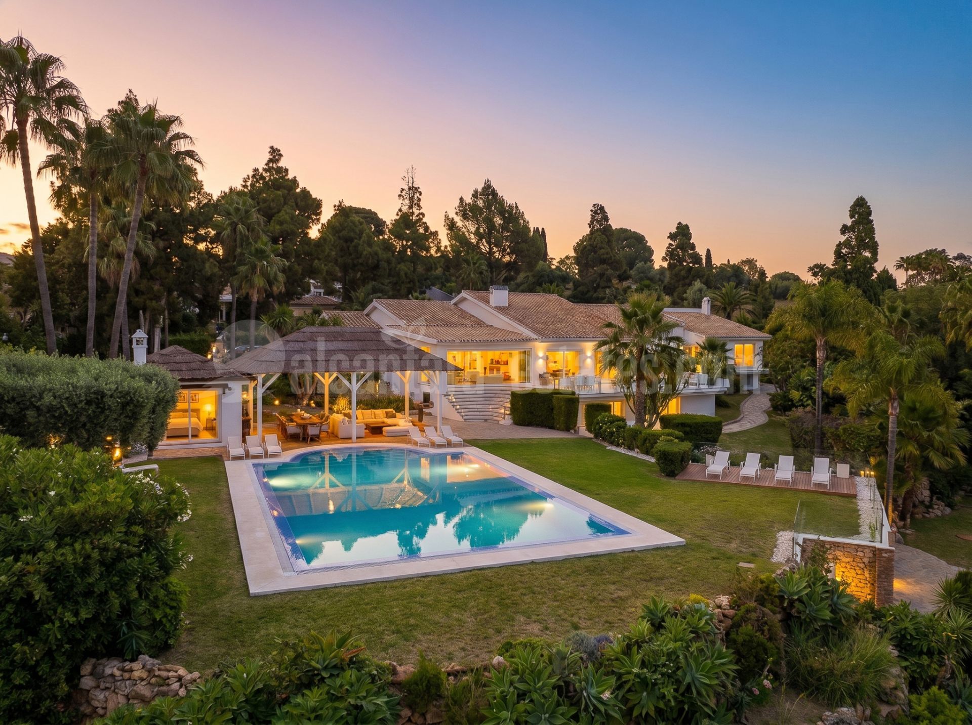 Villa in Hacienda las Chapas, Marbella