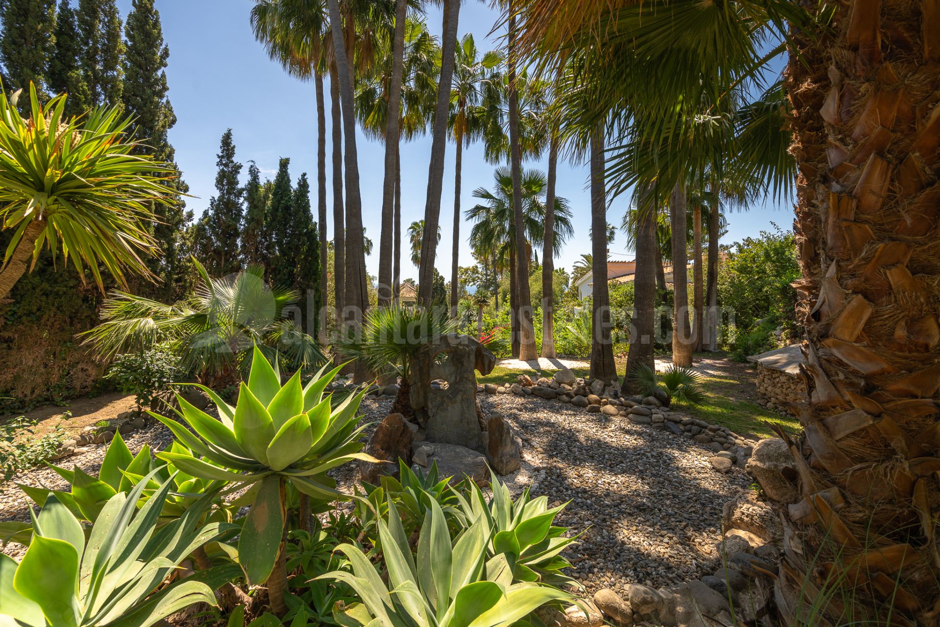 Villa in Hacienda las Chapas, Marbella
