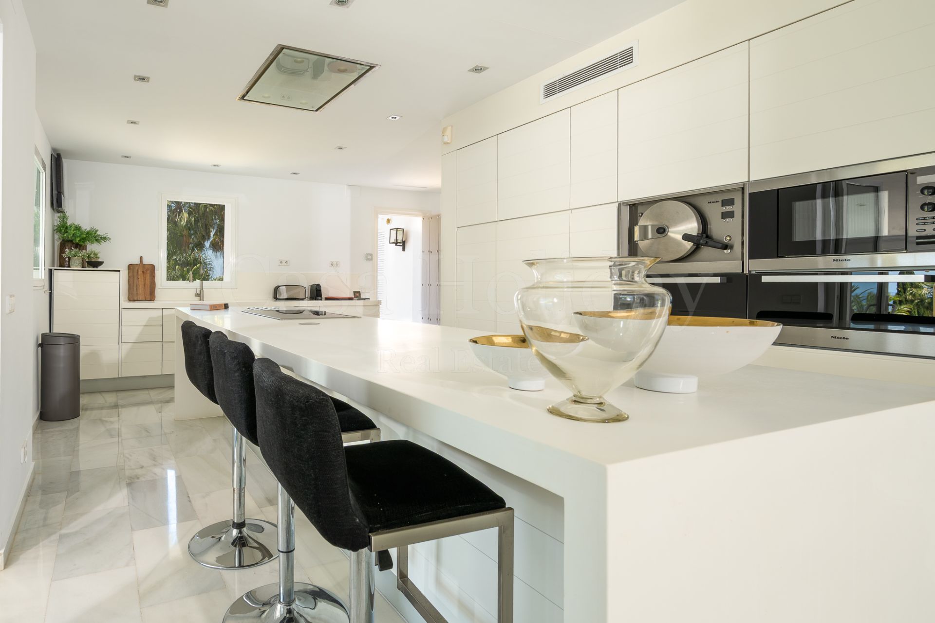 Villa in Hacienda las Chapas, Marbella
