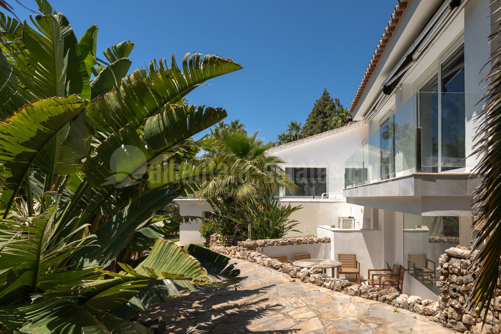 Villa in Hacienda las Chapas, Marbella