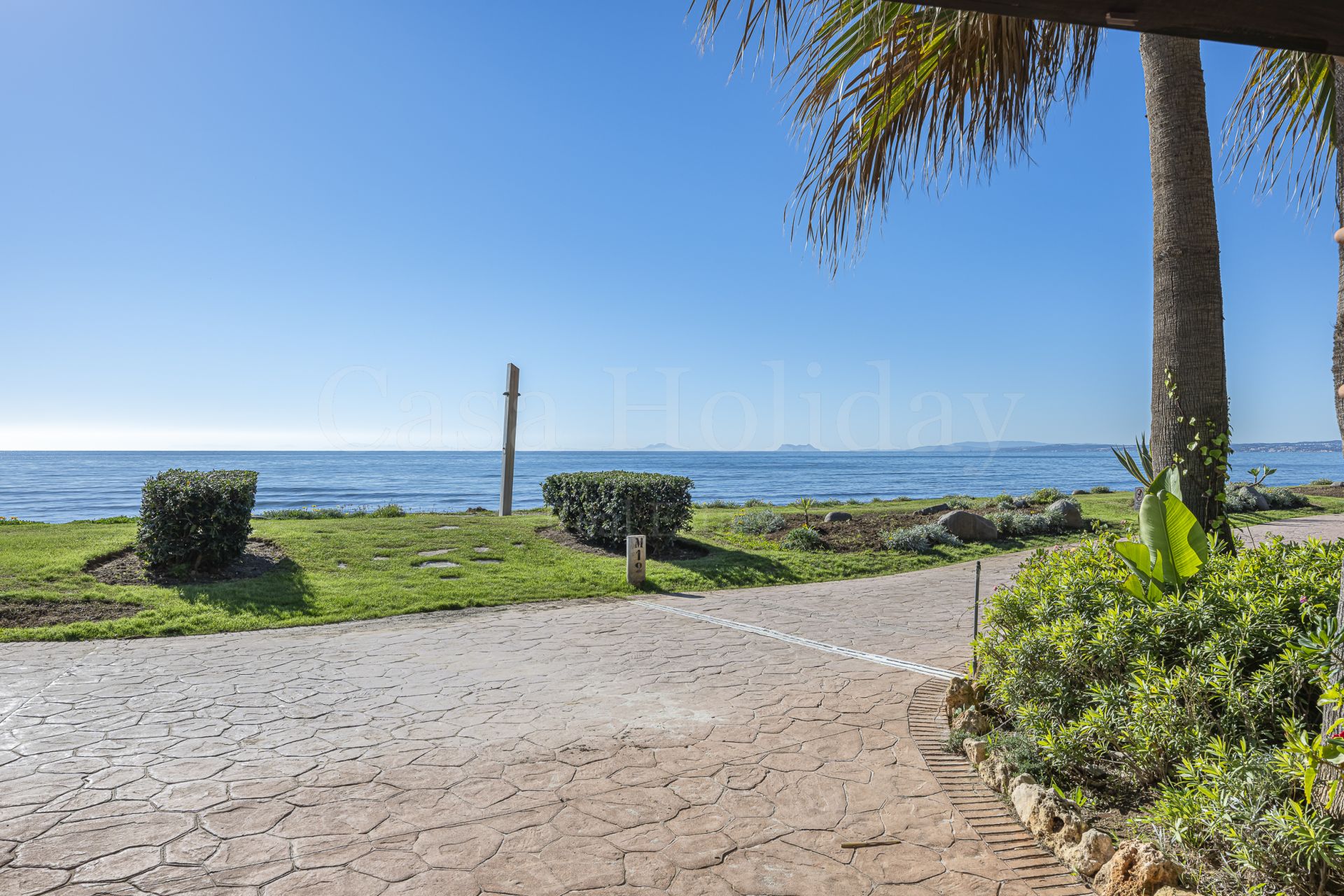 Apartamento Planta Baja en Menara Beach, Estepona