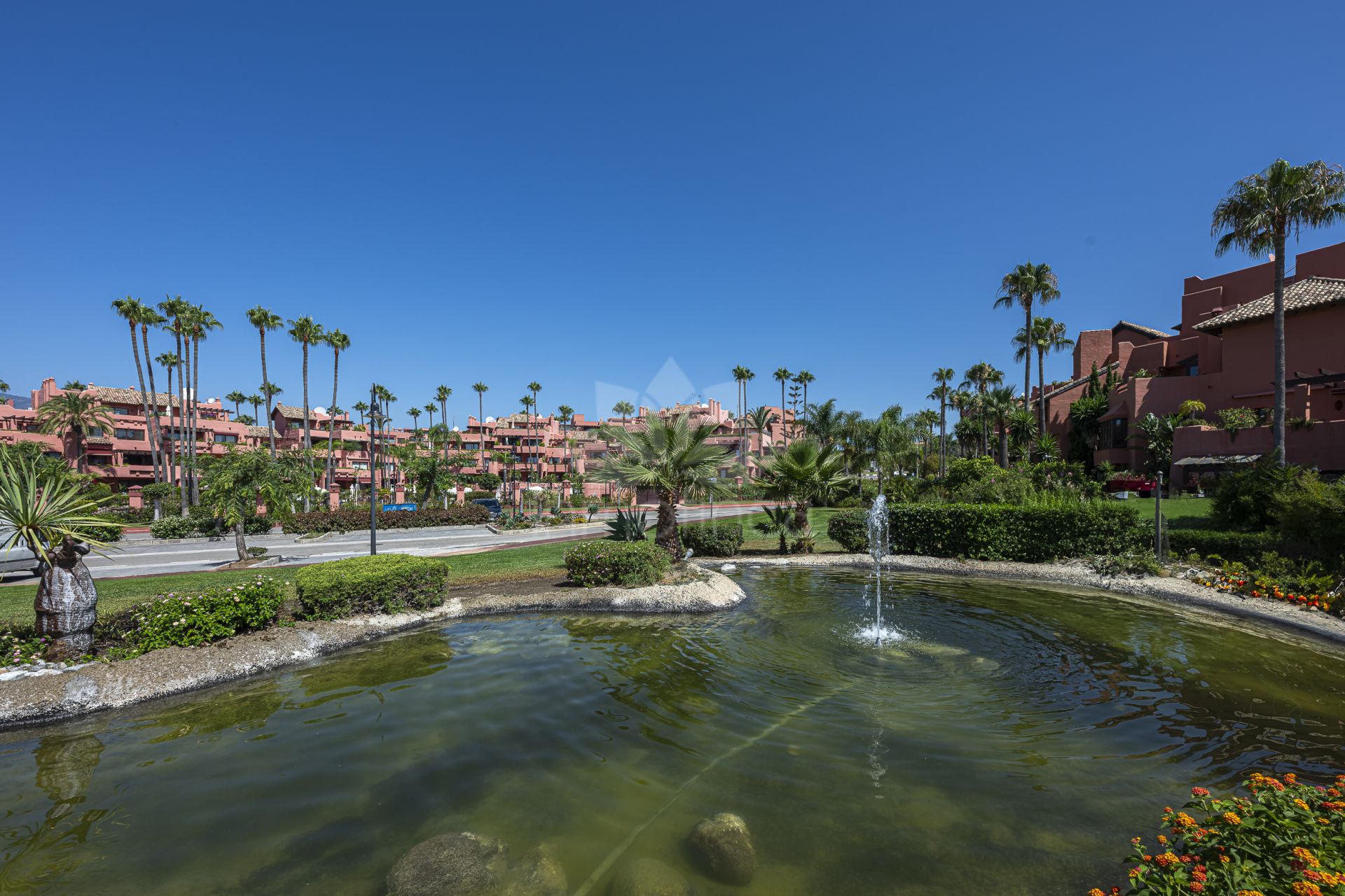 Ground Floor Apartment in Menara Beach, Estepona