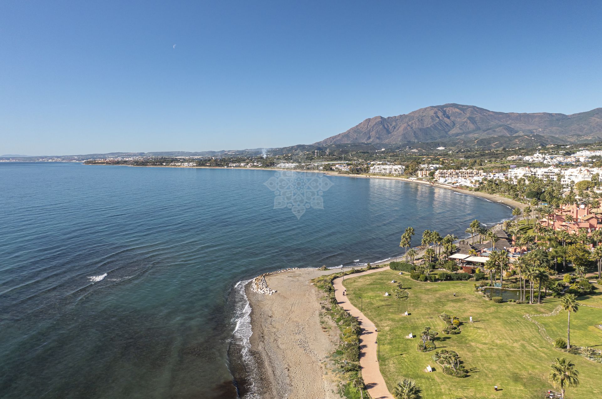 Ground Floor Apartment in Menara Beach, Estepona