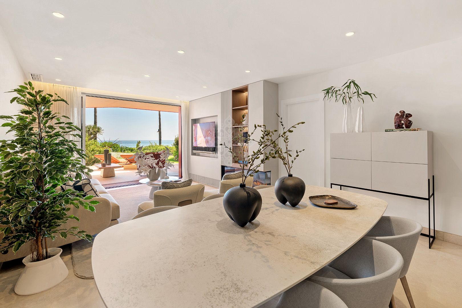 Ground Floor Apartment in Menara Beach, Estepona