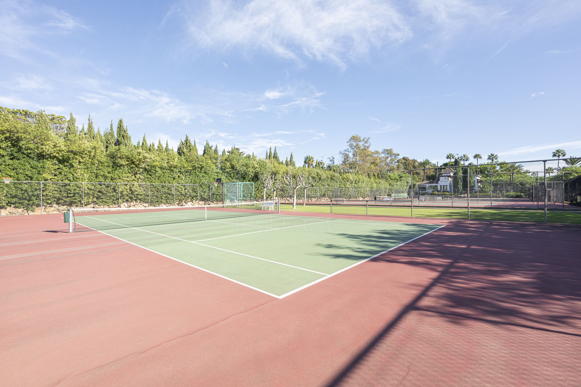 Apartamento Planta Baja en Alcazaba Beach, Estepona