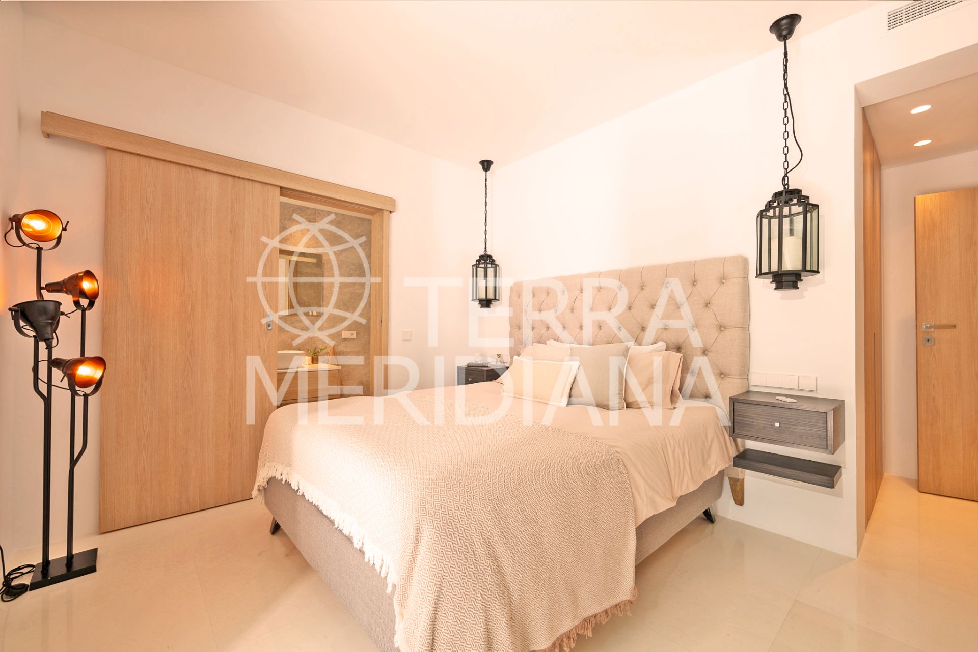 Villa in Parcelas del Golf, Marbella