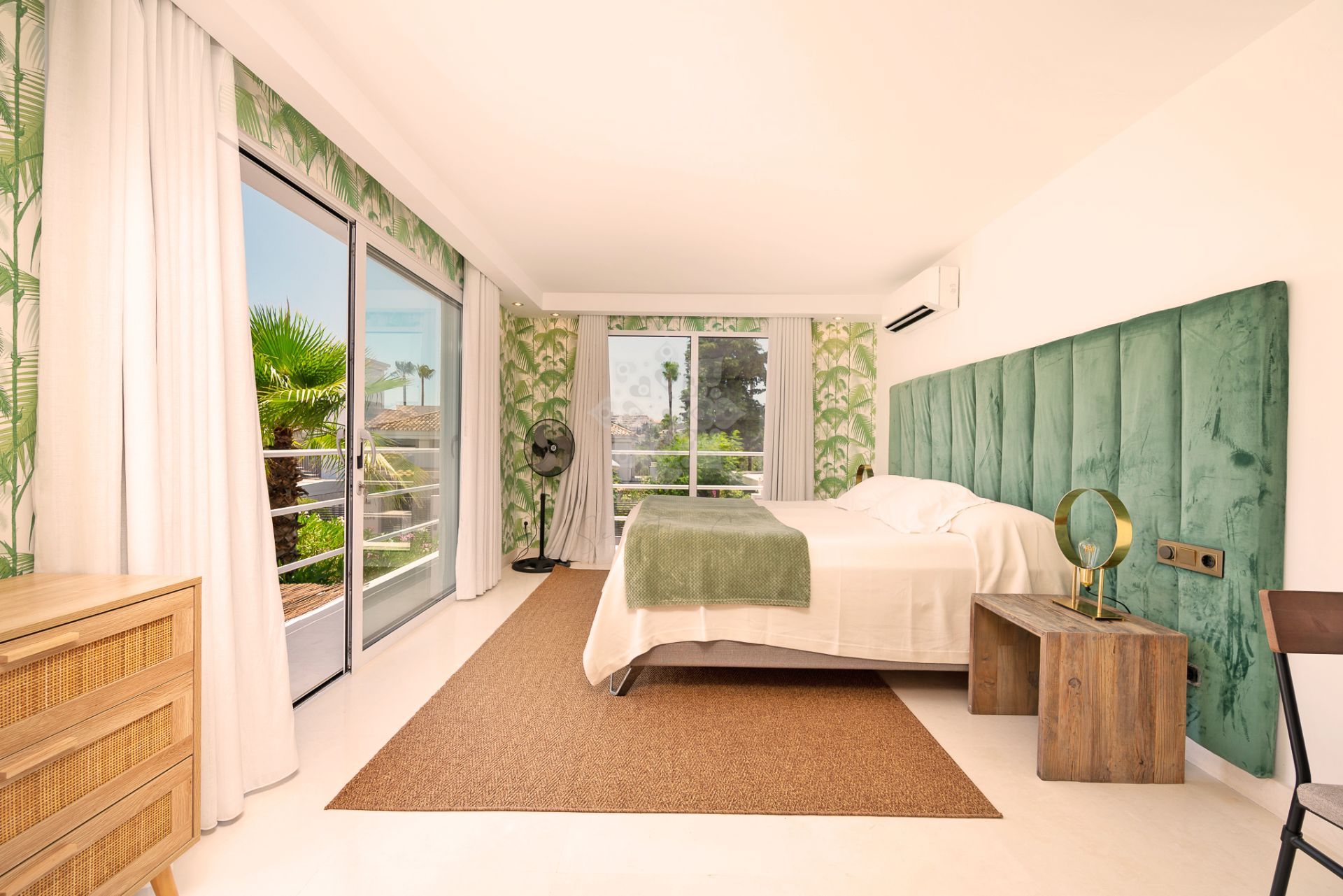 Villa in Parcelas del Golf, Marbella