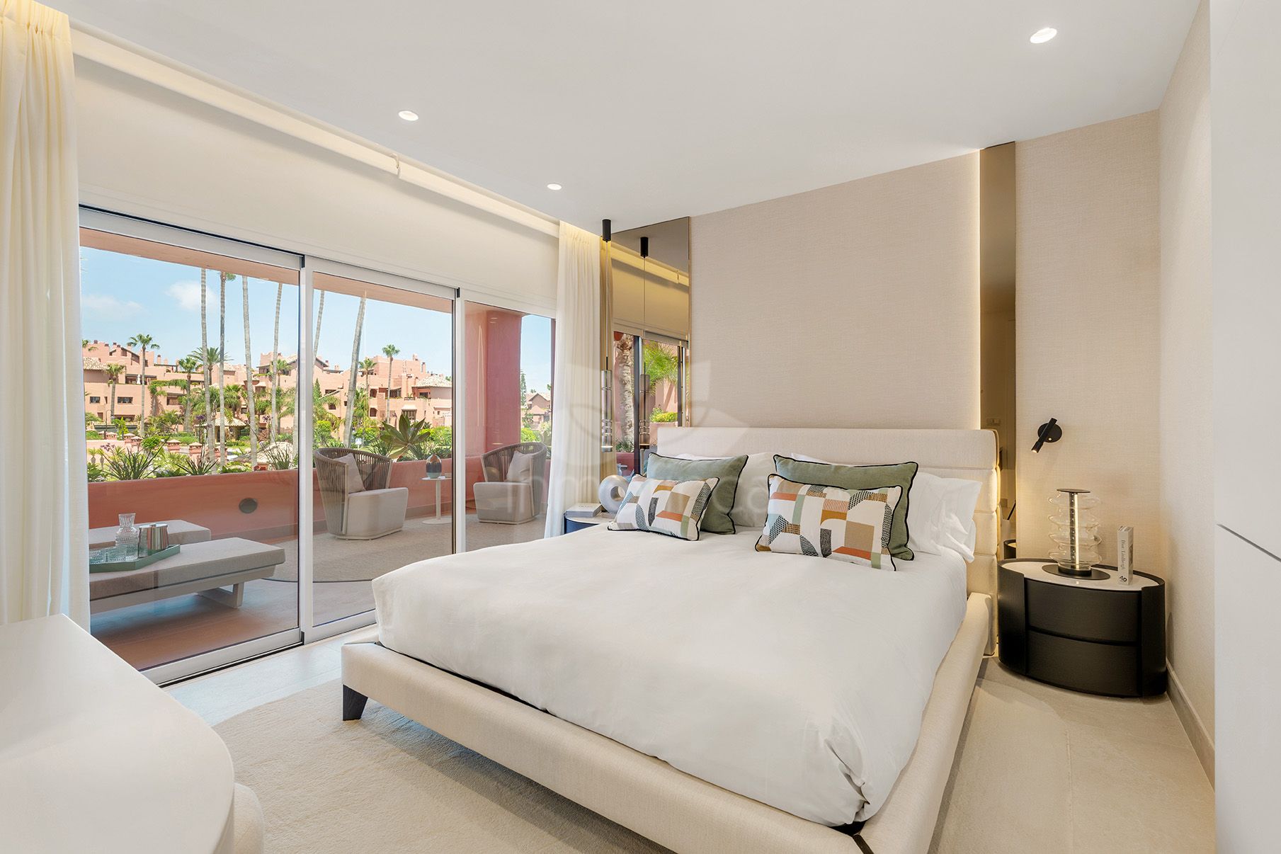 Apartment in Cabo Bermejo, Estepona