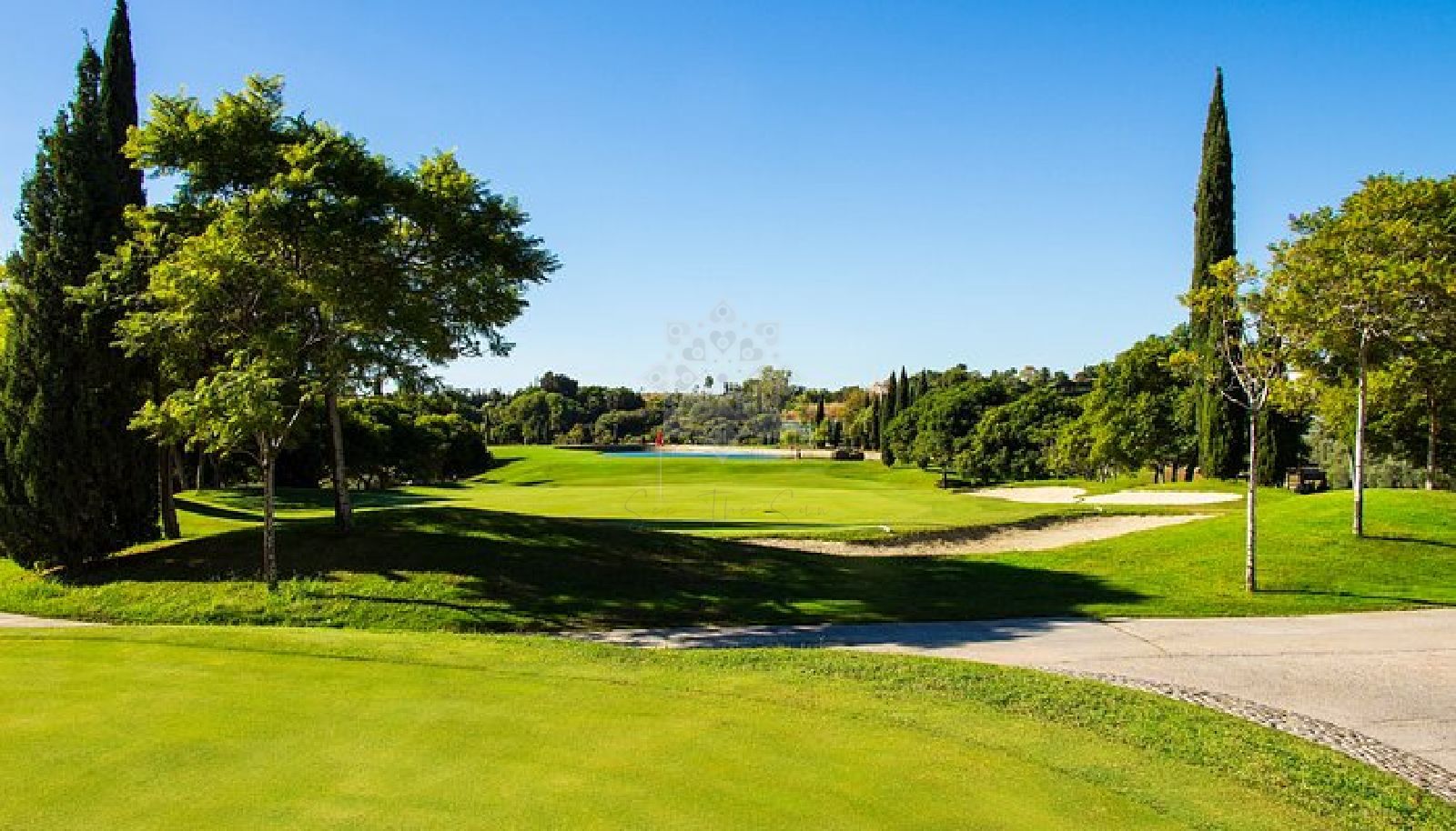 Villa en Los Flamingos Golf, Benahavis