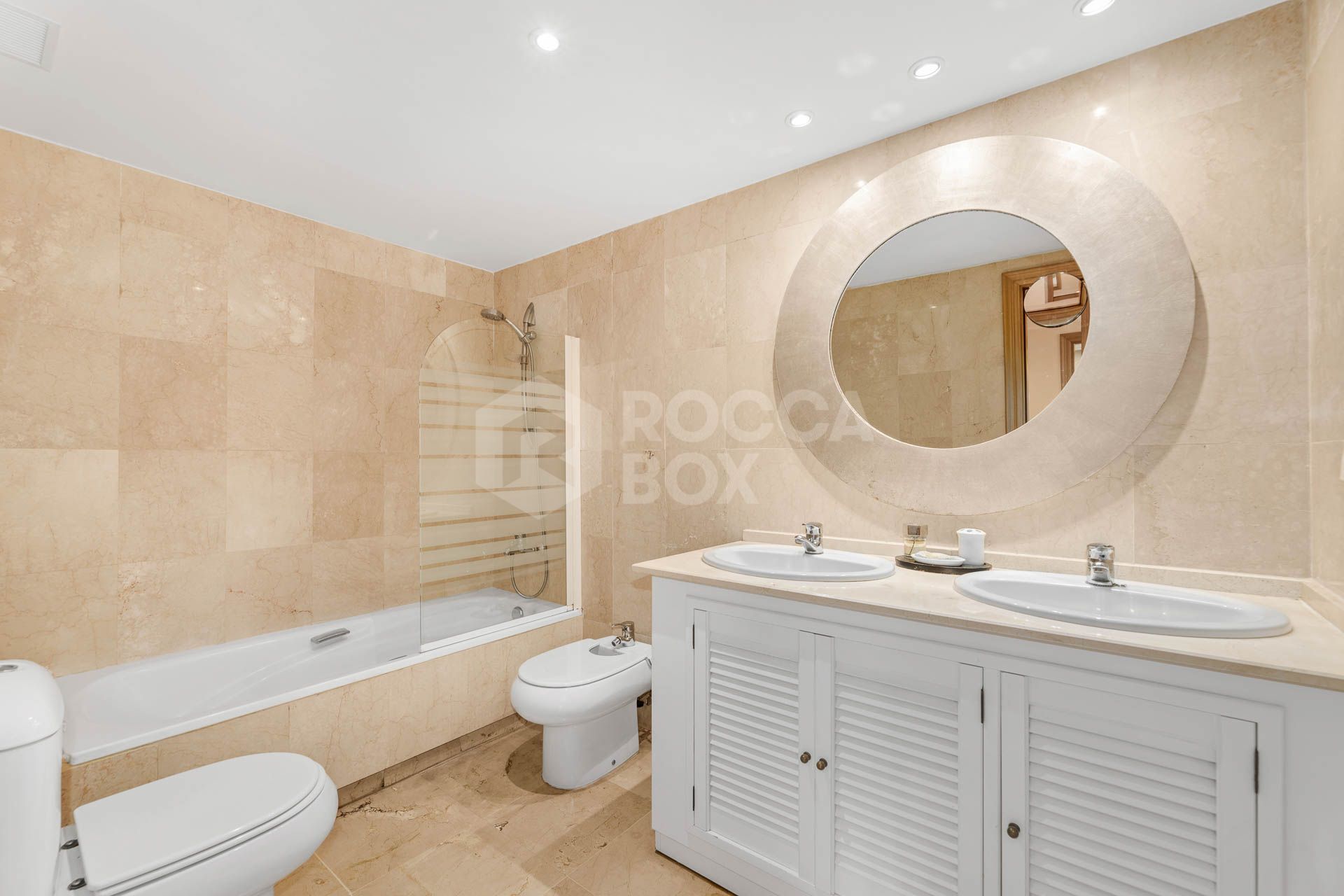 Golf-front Duplex Penthouse with views to La Concha in Guadalmina