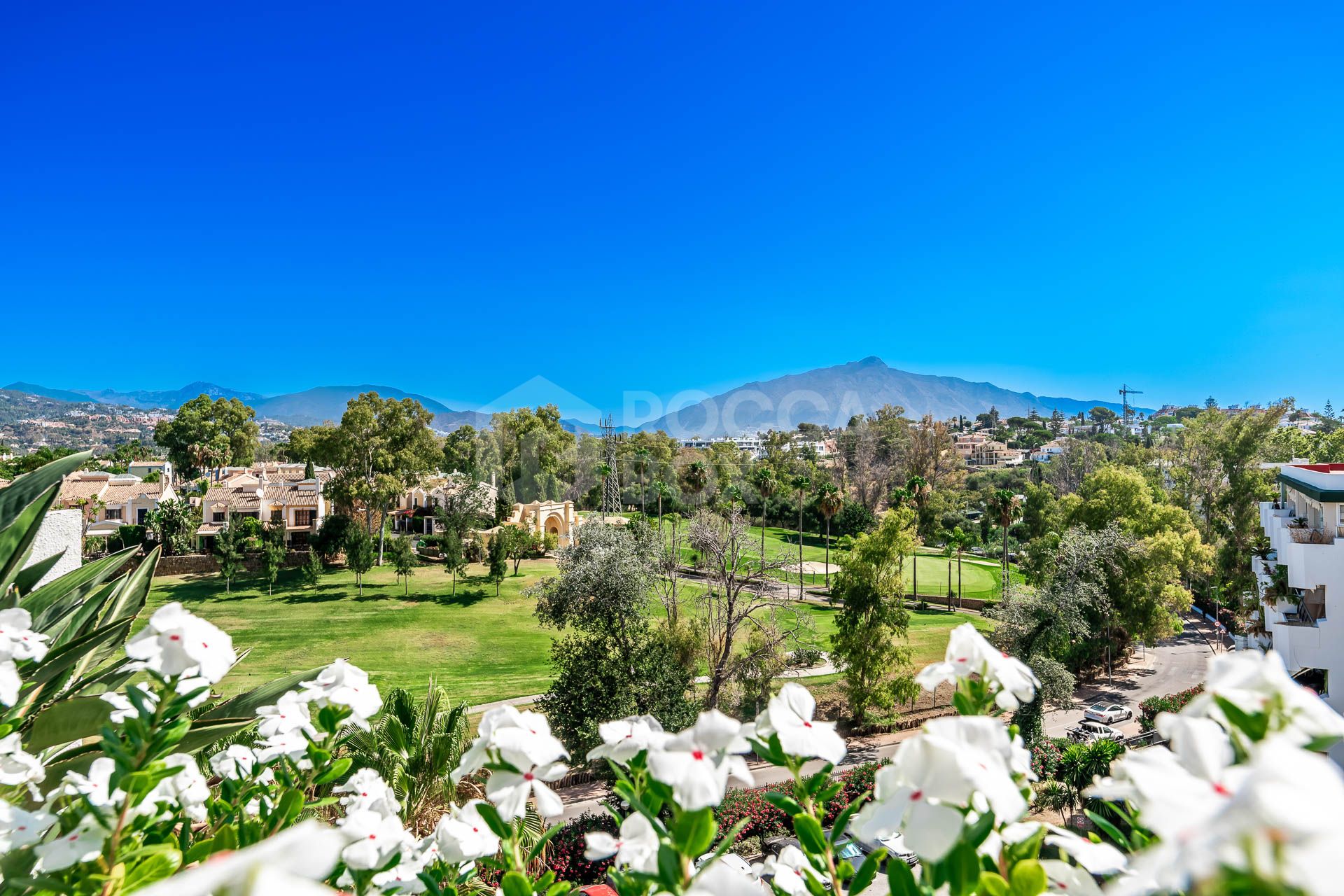 Golf-front Duplex Penthouse with views to La Concha in Guadalmina