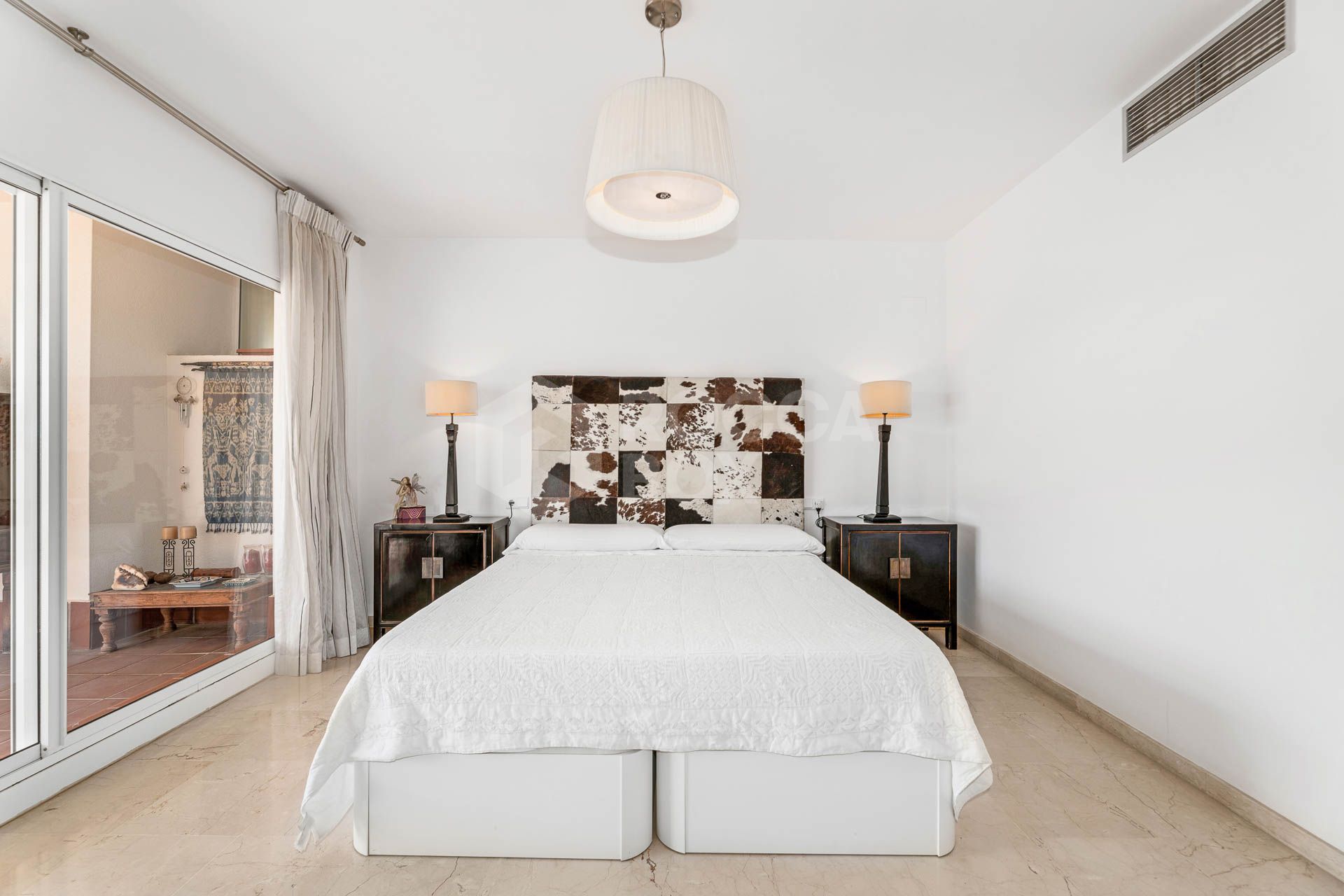Golf-front Duplex Penthouse with views to La Concha in Guadalmina