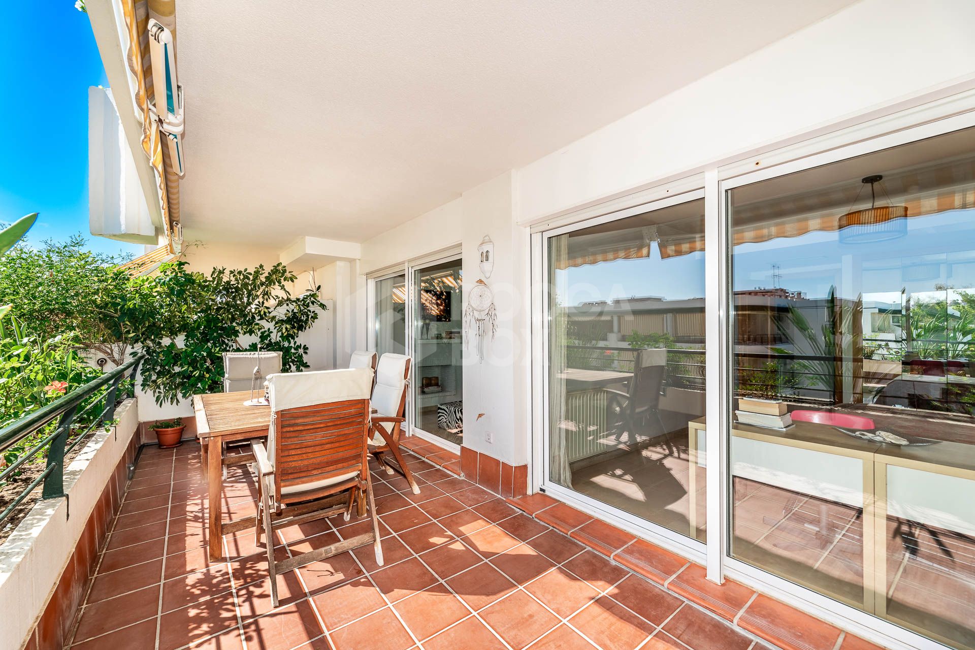 Golf-front Duplex Penthouse with views to La Concha in Guadalmina
