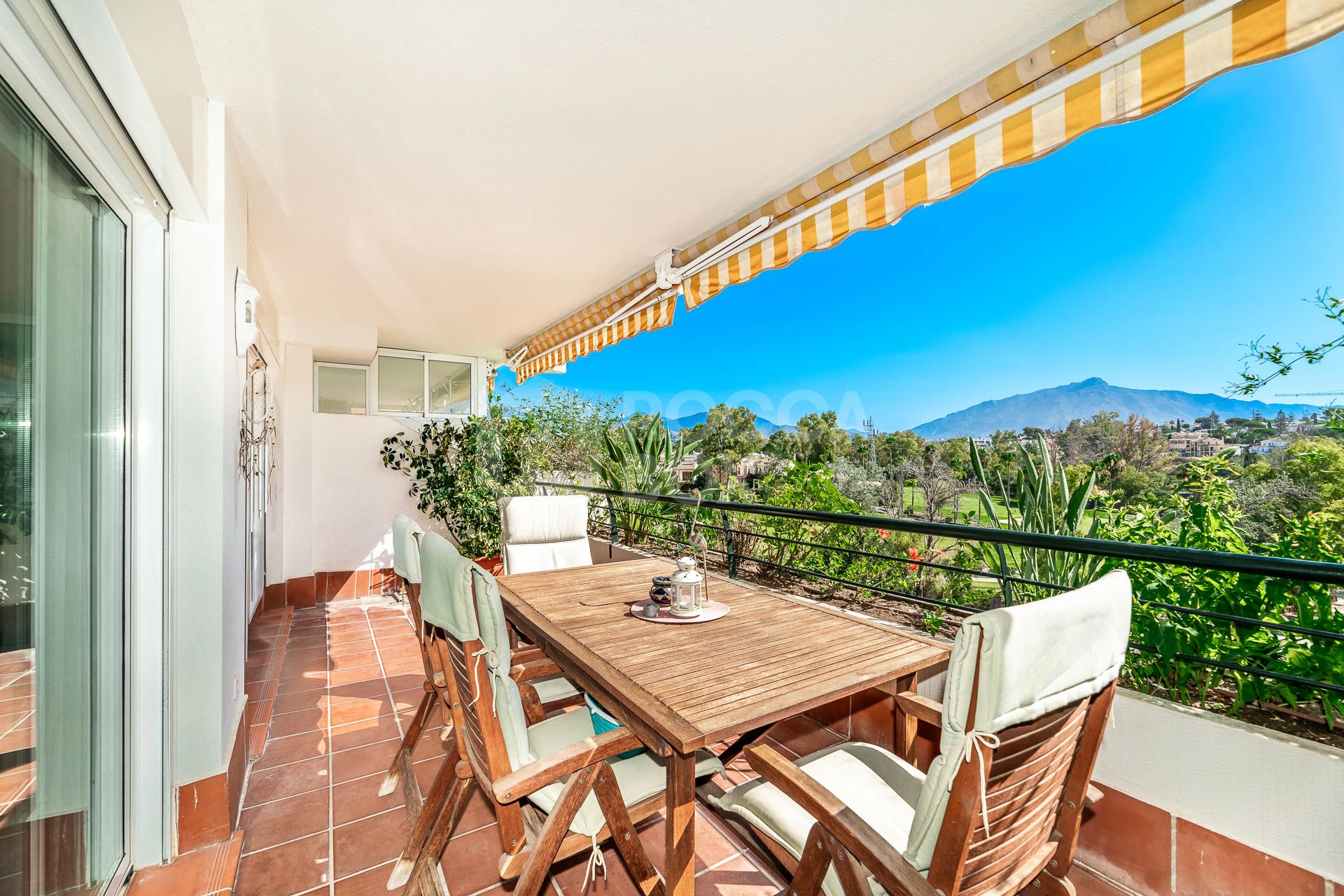 Golf-front Duplex Penthouse with views to La Concha in Guadalmina