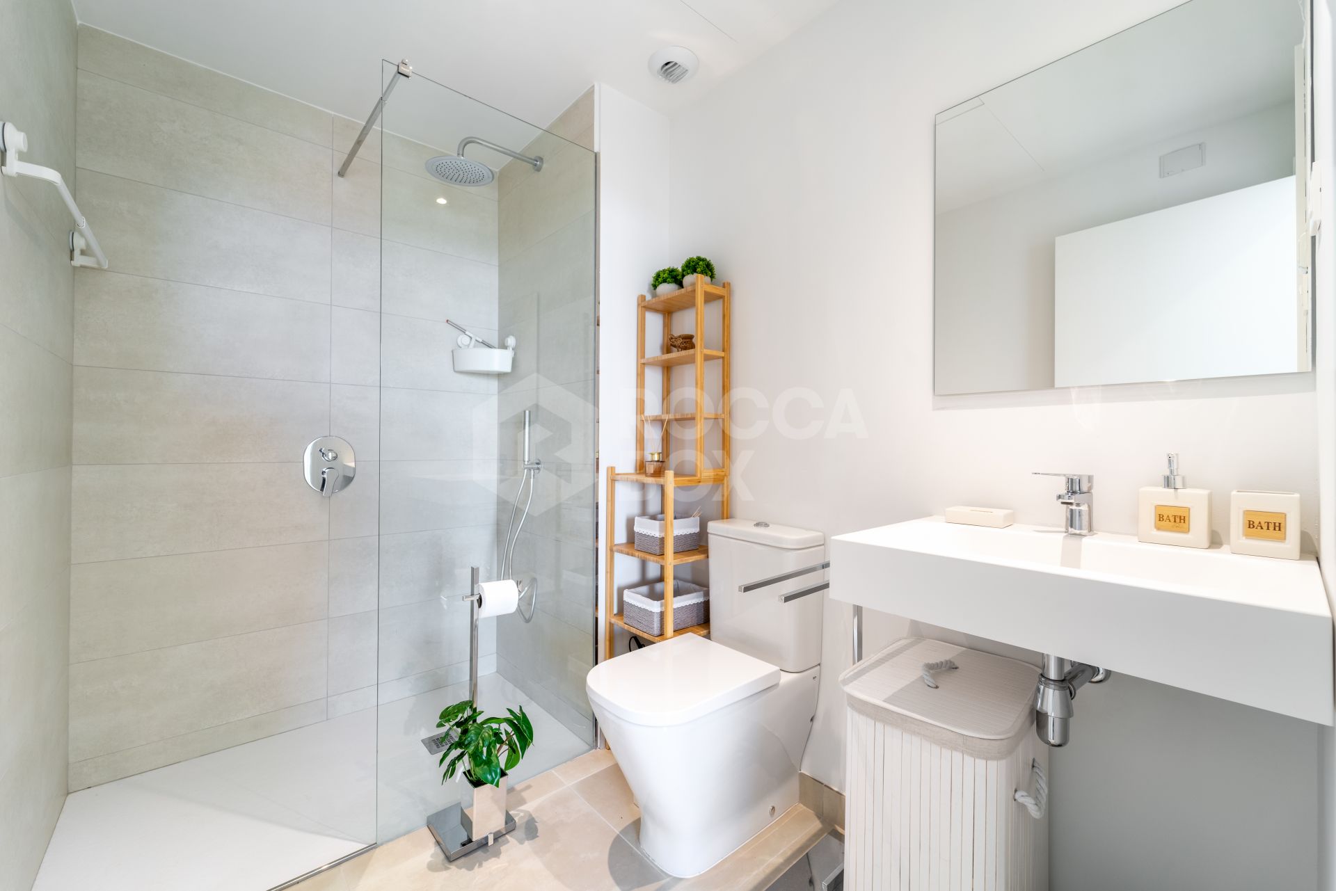 Great New Sea View Apartment in EL Higueron with TL