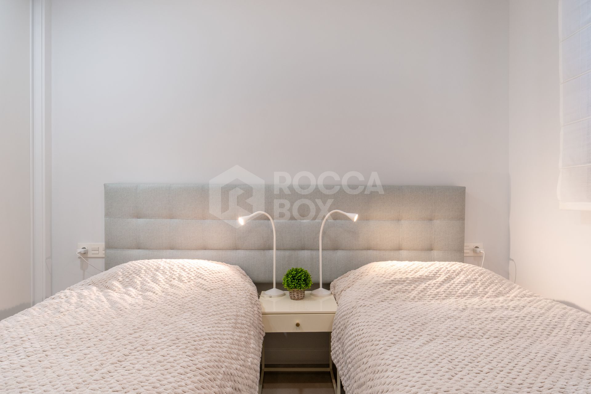 Great New Sea View Apartment in EL Higueron with TL