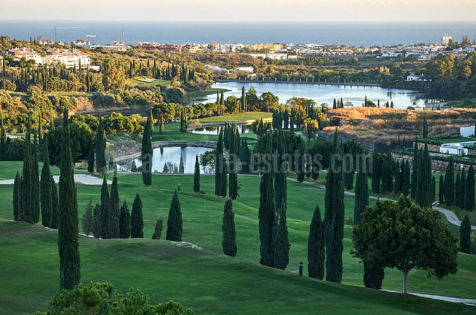 Villa in Los Flamingos, Benahavis