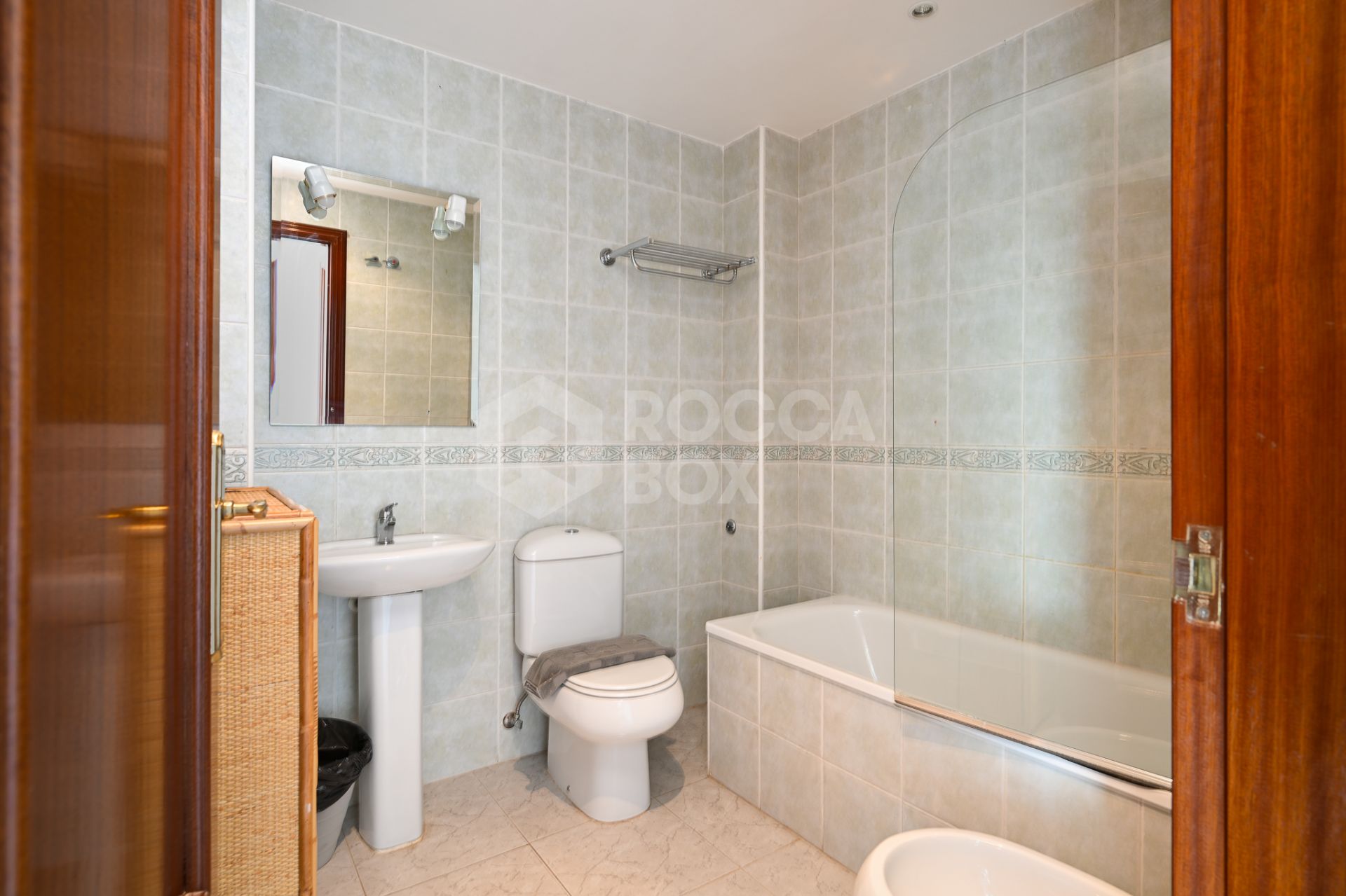 Spacious 4-Bed Townhouse in Calahonda with Panoramic Views and Private Pool