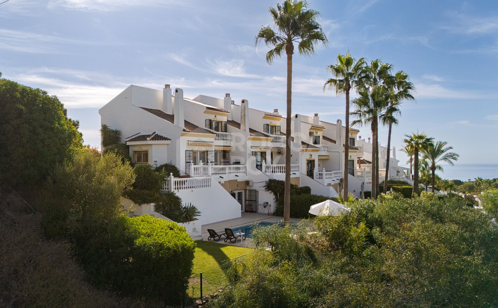 Spacious 4-Bed Townhouse in Calahonda with Panoramic Views and Private Pool