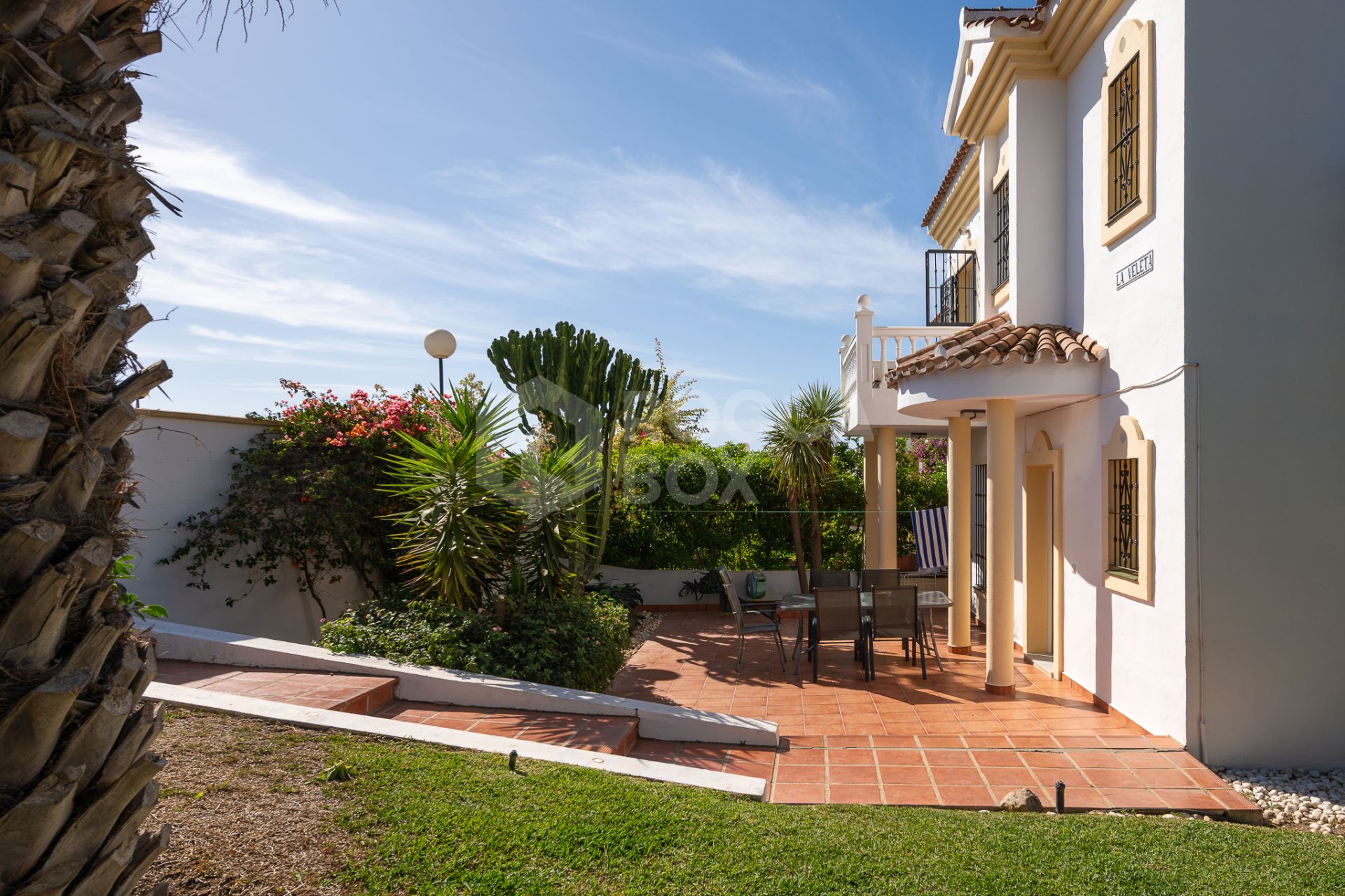 Spacious 4-Bed Townhouse in Calahonda with Panoramic Views and Private Pool