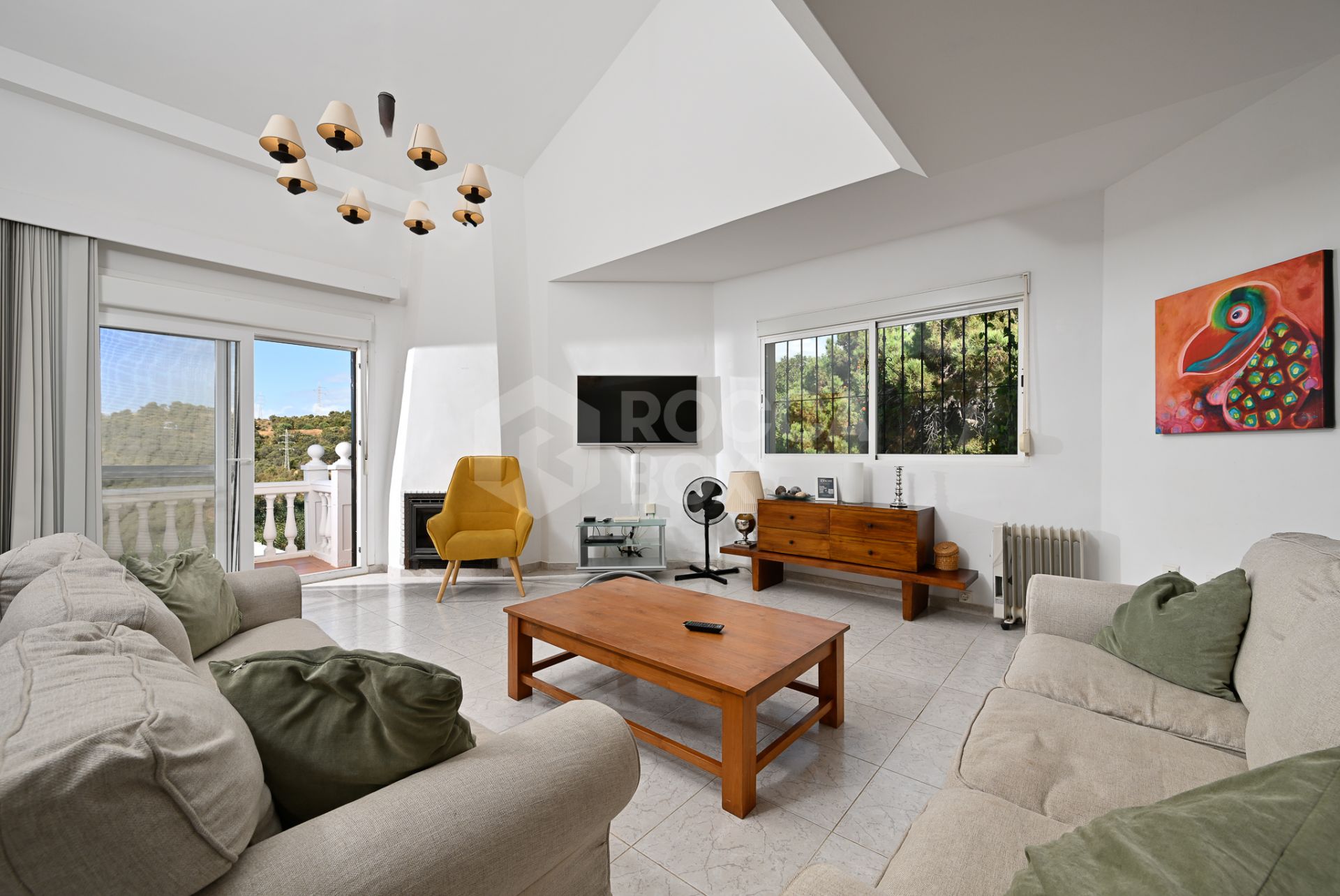 Spacious 4-Bed Townhouse in Calahonda with Panoramic Views and Private Pool