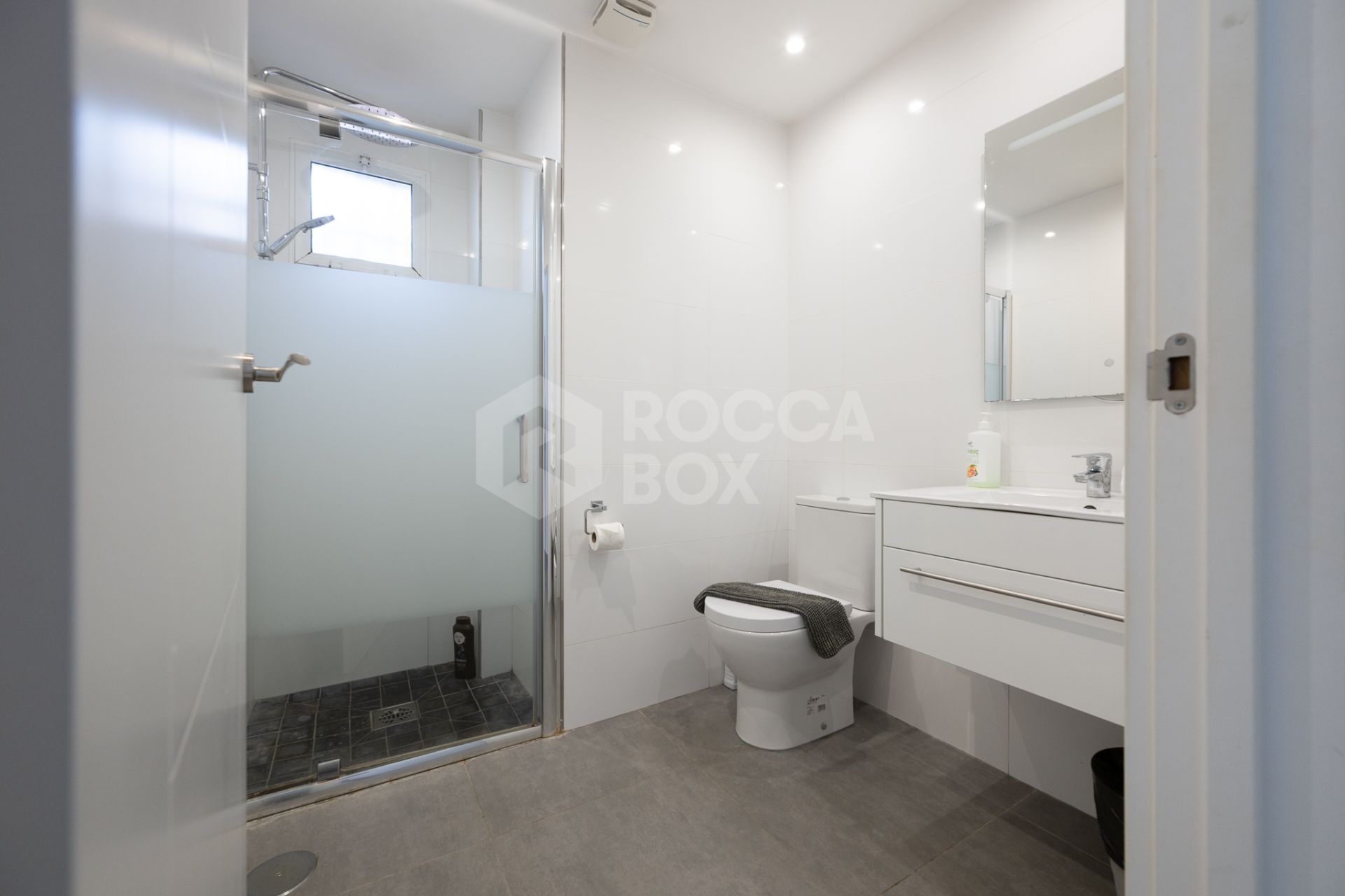 Spacious 4-Bed Townhouse in Calahonda with Panoramic Views and Private Pool